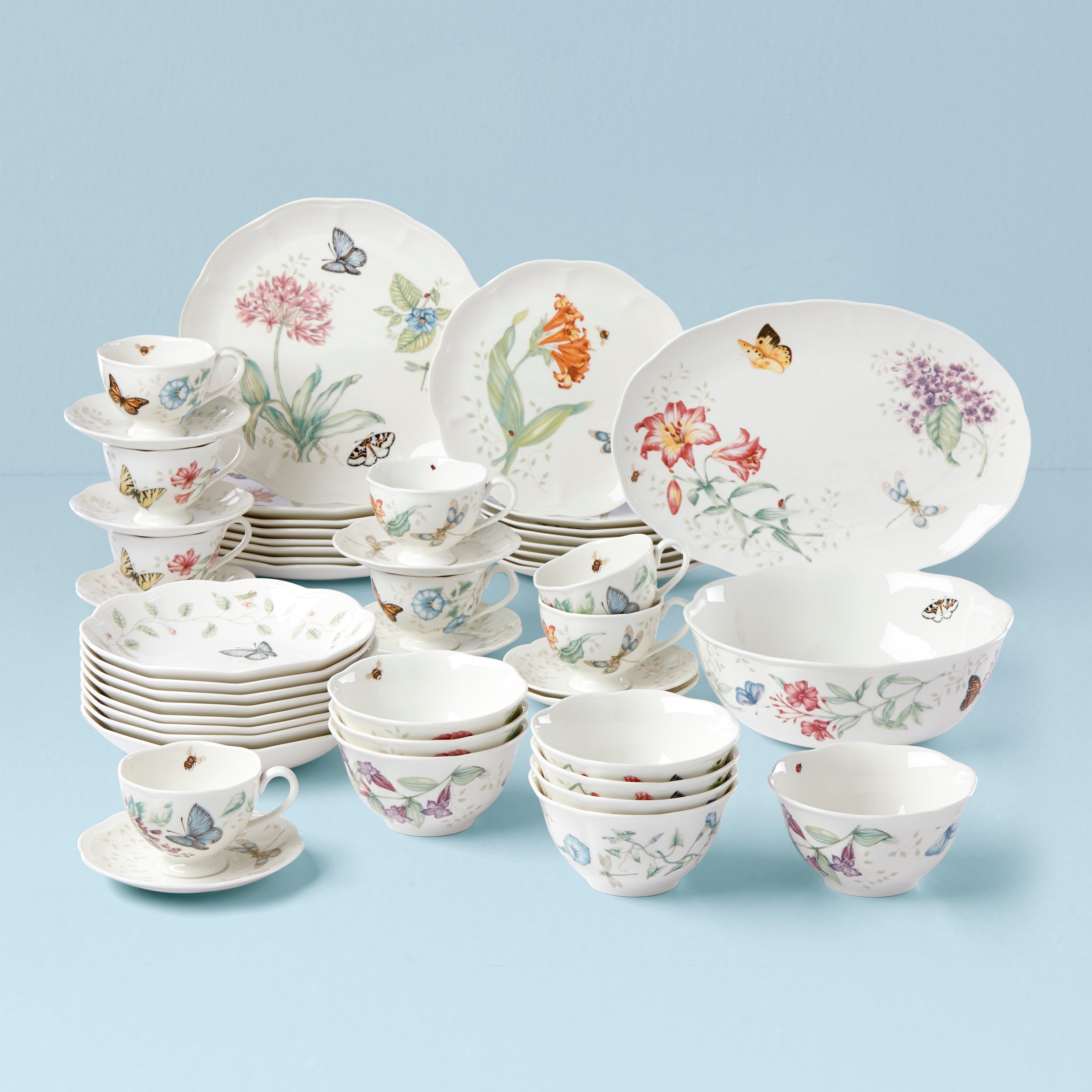 Butterfly Meadow 50-Piece Dinnerware Set - Elegant Porcelain Tableware for Everyday Dining, Parties & Special Occasions