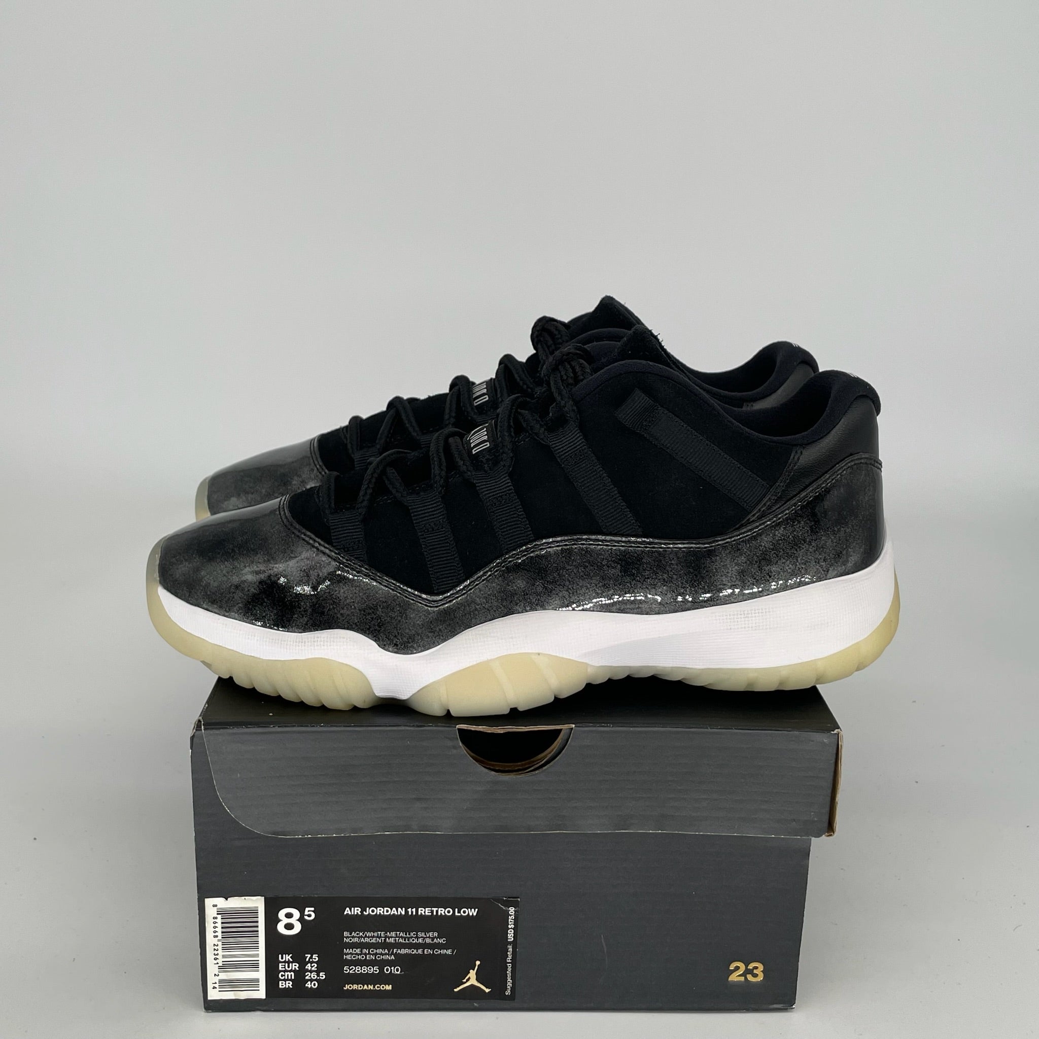 AIR JORDAN 11 LOW BARONS Men's Basketball Shoes Size 8.5 Black/White 528895-010 - Perfect for Casual Wear & Court Performance
