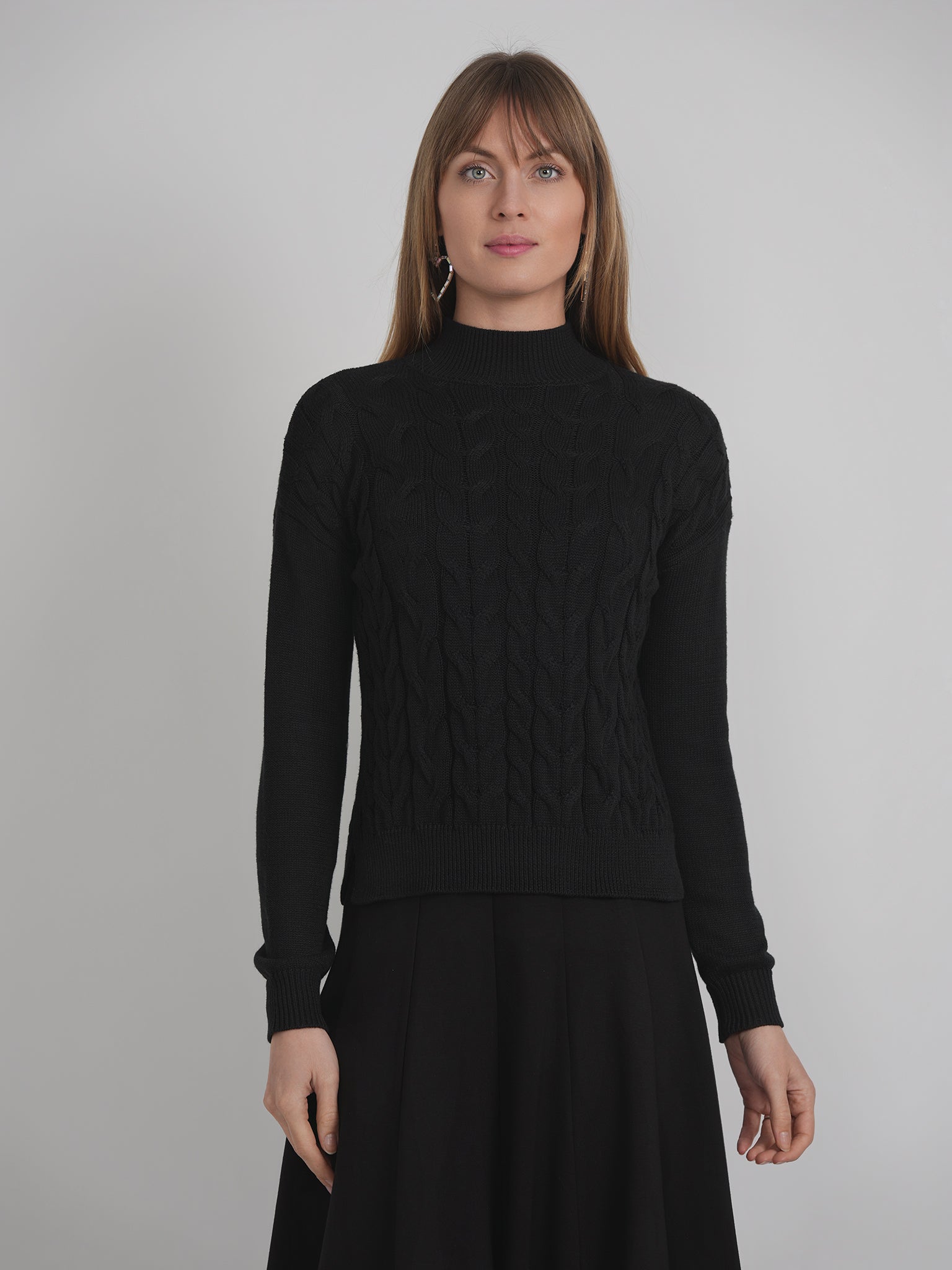 Chunky Cable Knit Turtleneck Sweater for Women - Soft Winter Pullover - Perfect for Cold Weather & Holiday Outfits