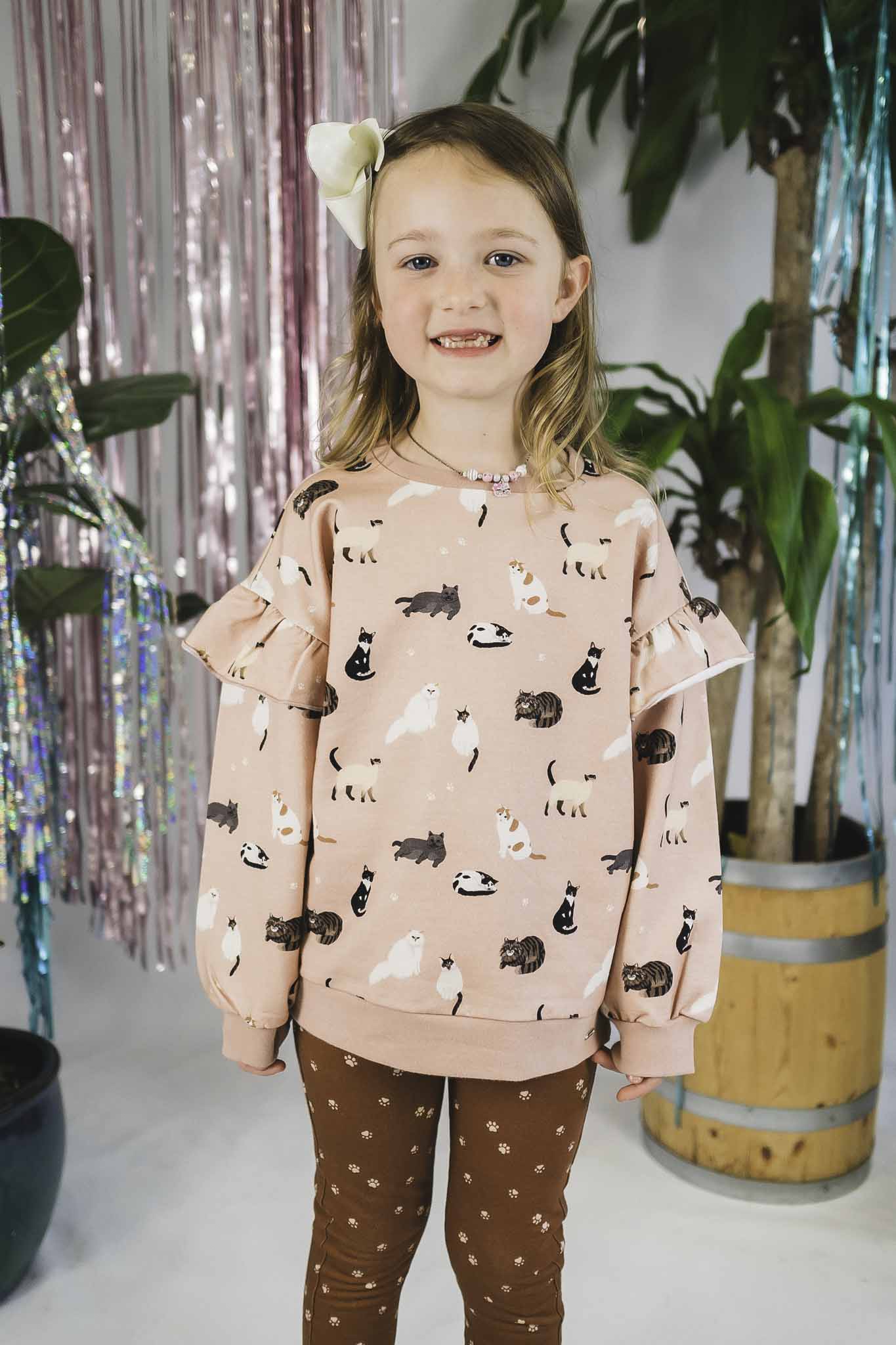 Cute Cat Print Ruffle Sweatshirt for Toddler Girls - Soft & Comfortable Pullover for Playdates & Preschool