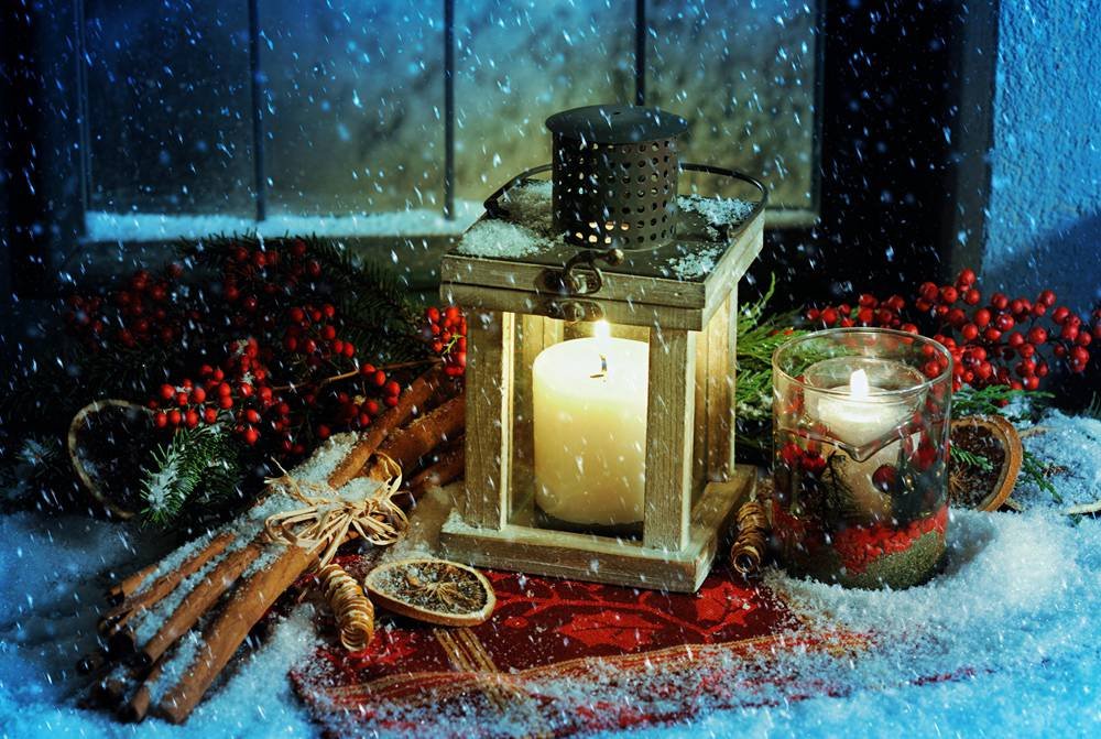 Christmas Lantern Candles Snow - Natural Scenery Canvas Art Print Poster (24x36 inches) - Perfect for Holiday Home Decor, Living Room Wall Art & Christmas Gift Ideas