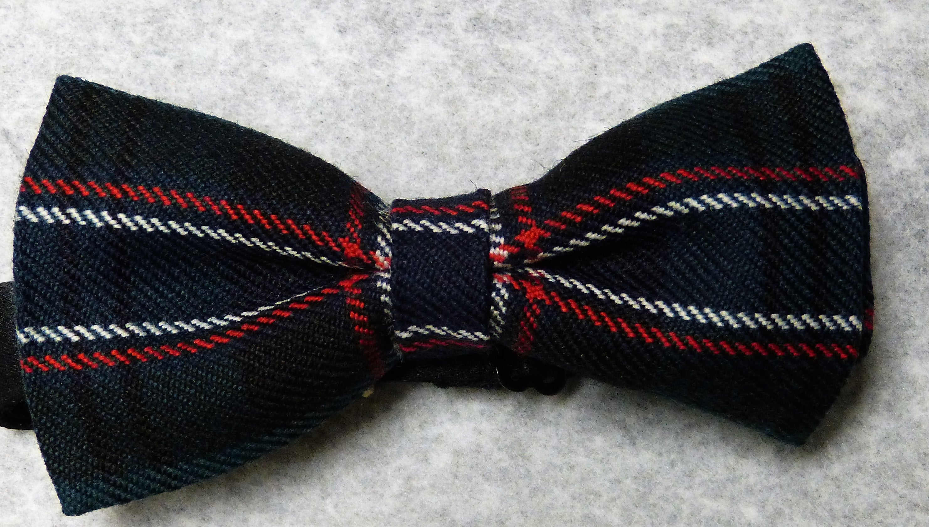 Custom Tartan Bow Tie for Men - Premium Scottish Plaid Necktie for Weddings, Parties & Formal Events
