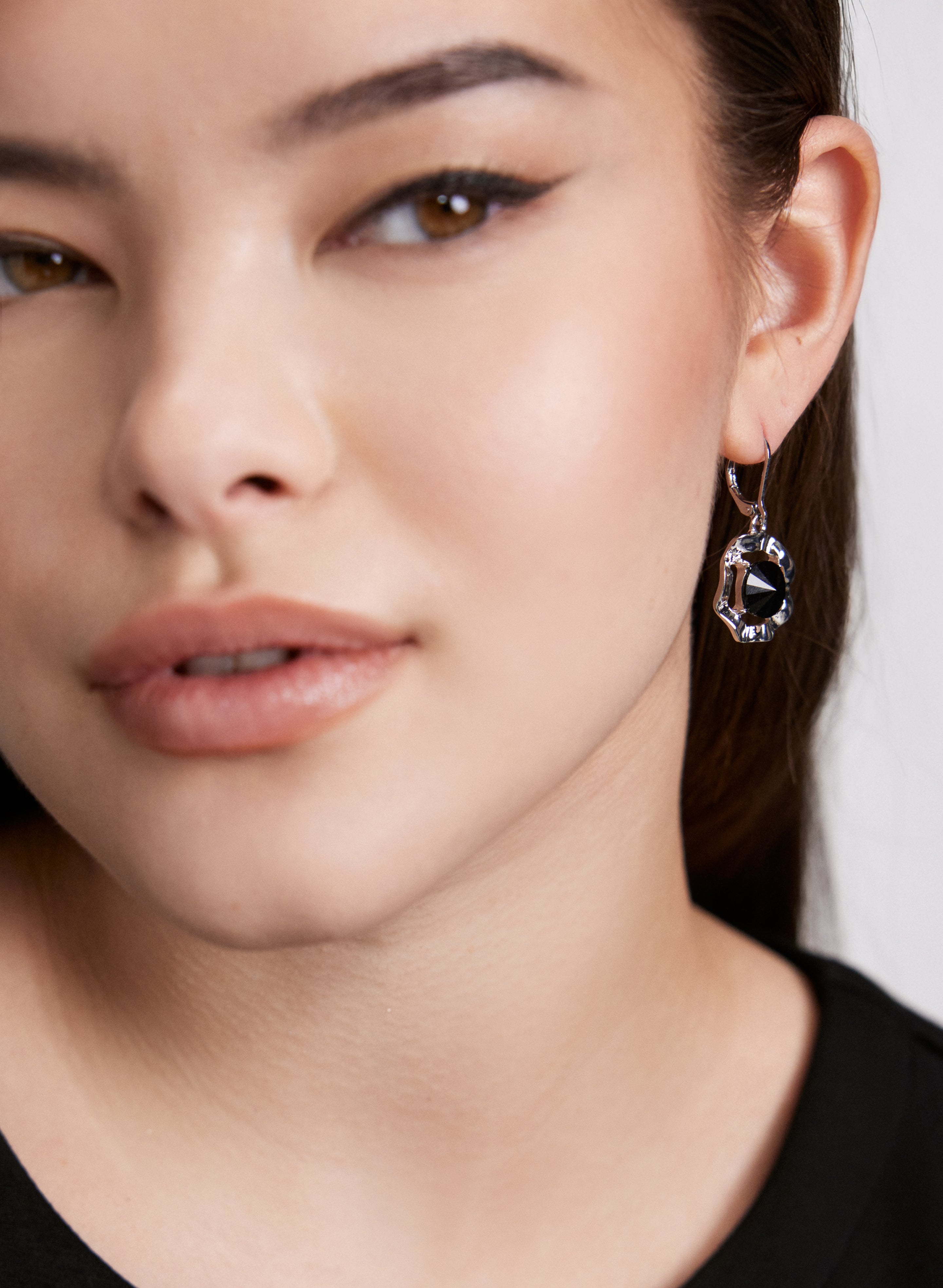 Exquisite Faceted Stone Drop Earrings for Women - Elegant Dangle Jewelry for Party, Wedding & Evening Wear