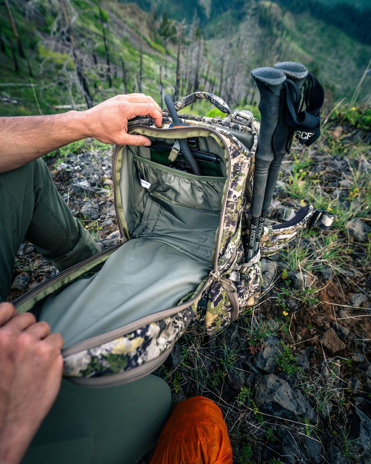 Best Hydration Bladder for Hiking & Outdoor Adventures - Lightweight Water Reservoir for Backpacking, Cycling & Camping