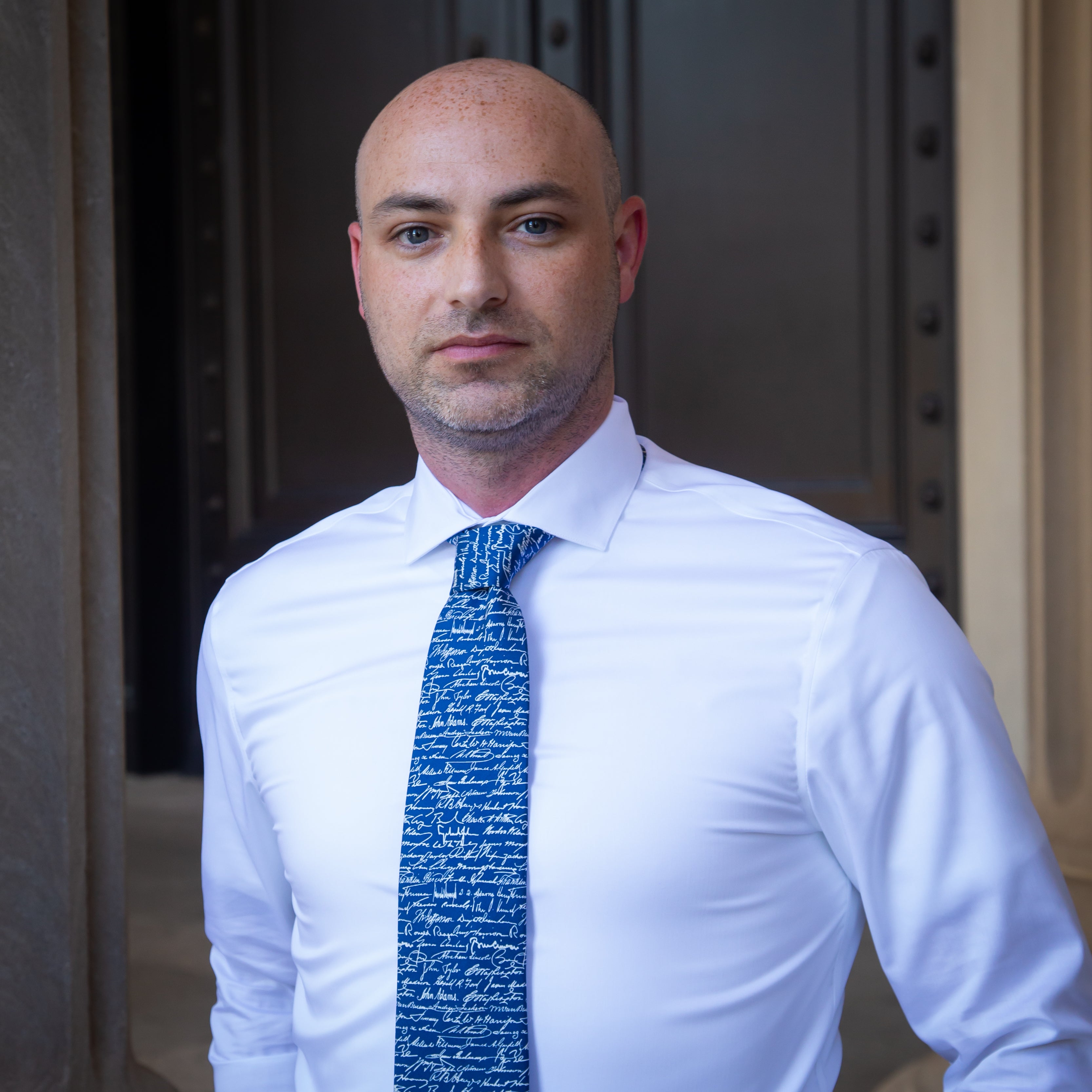 Premium U.S. Presidential Style Necktie for Men - Elegant Silk Tie for Business, Formal Events & Political Enthusiasts