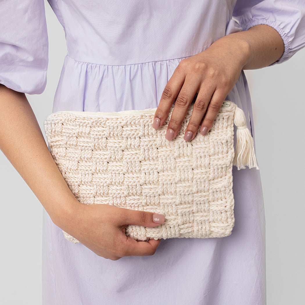 Crochet Basketweave Clutch Bag DIY Kit - Handmade Boho Purse Making Set with Yarn & Hook - Perfect for Crafting, Gifts & Boho Fashion Accessories