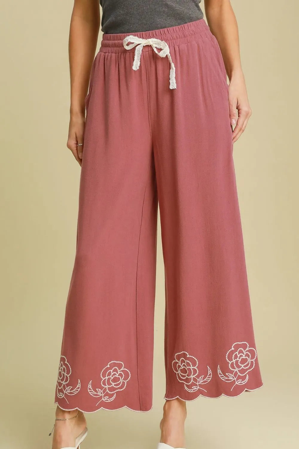 Stylish Full Size Linen Blend Wide Leg Resort Pants with Scalloped Hemline - Perfect for Beach Vacations & Summer Getaways