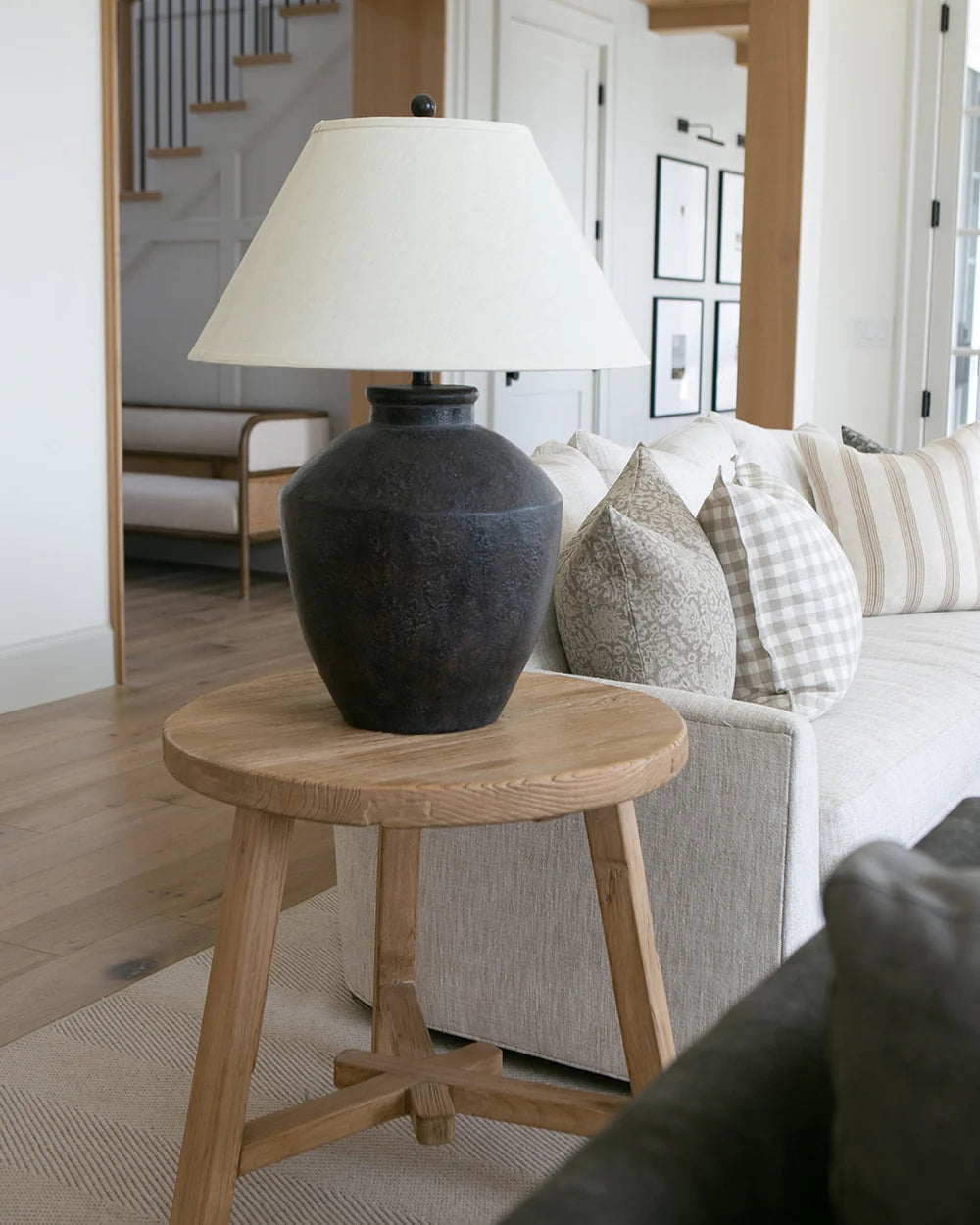 Stylish Maine Side Table - Solid Wood Nightstand, End Table for Living Room, Bedroom & Office - Perfect for Small Spaces & Home Decor