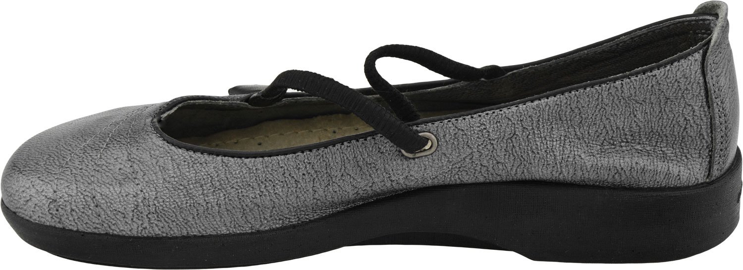 Arcopedico Women's Vitoria Comfortable Lightweight Slip-On Shoes - Breathable Stretch Knit Walking Shoes for Women - Perfect for Travel, Work & Everyday Wear