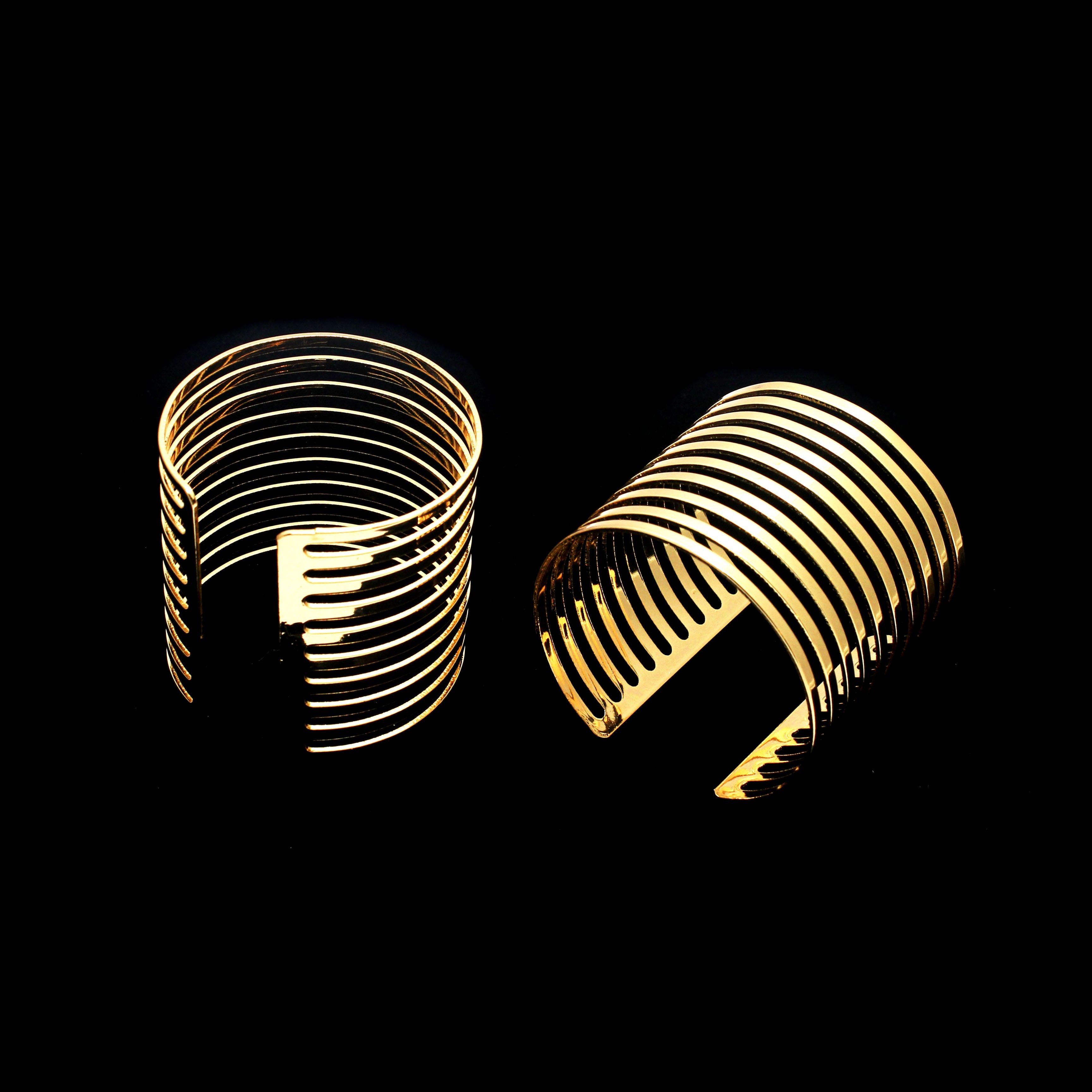 2Pc Cuff Bracelets for Women - Elegant Adjustable Wrist Cuffs for Casual Wear, Parties & Special Occasions