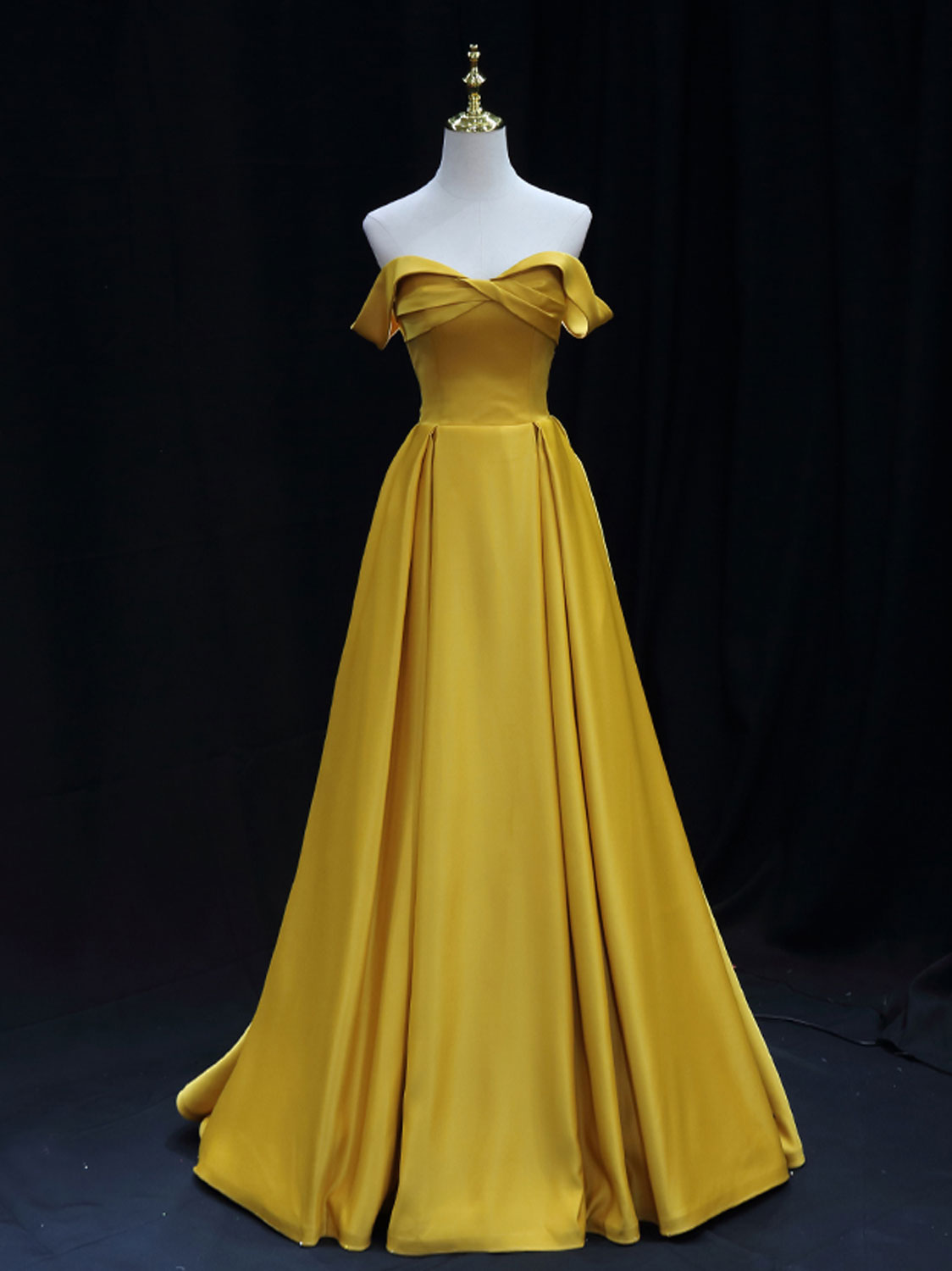 Elegant Off Shoulder Yellow Satin Long Prom Dress - Formal Evening Gown for Women | Perfect for Homecoming, Prom Night & Special Occasions