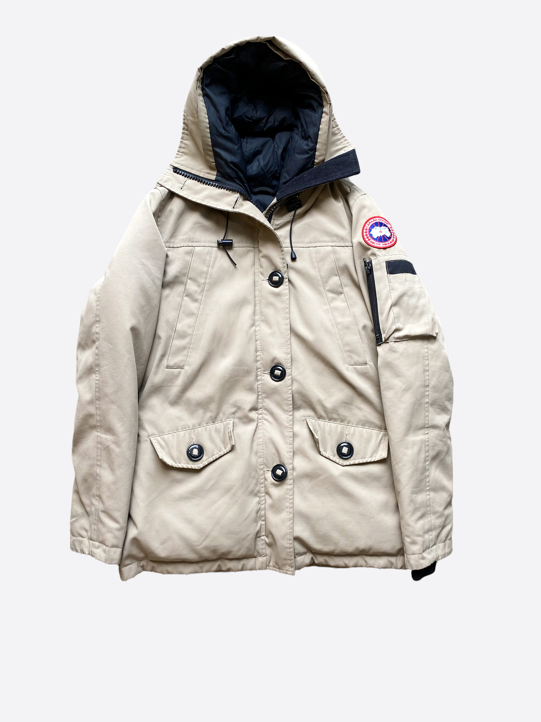 Canada Goose Tan Montebello Women's Parka - Premium Winter Coat for Extreme Cold Weather, Waterproof & Windproof, Fashionable Outerwear for Snowboarding, Skiing & City Commute