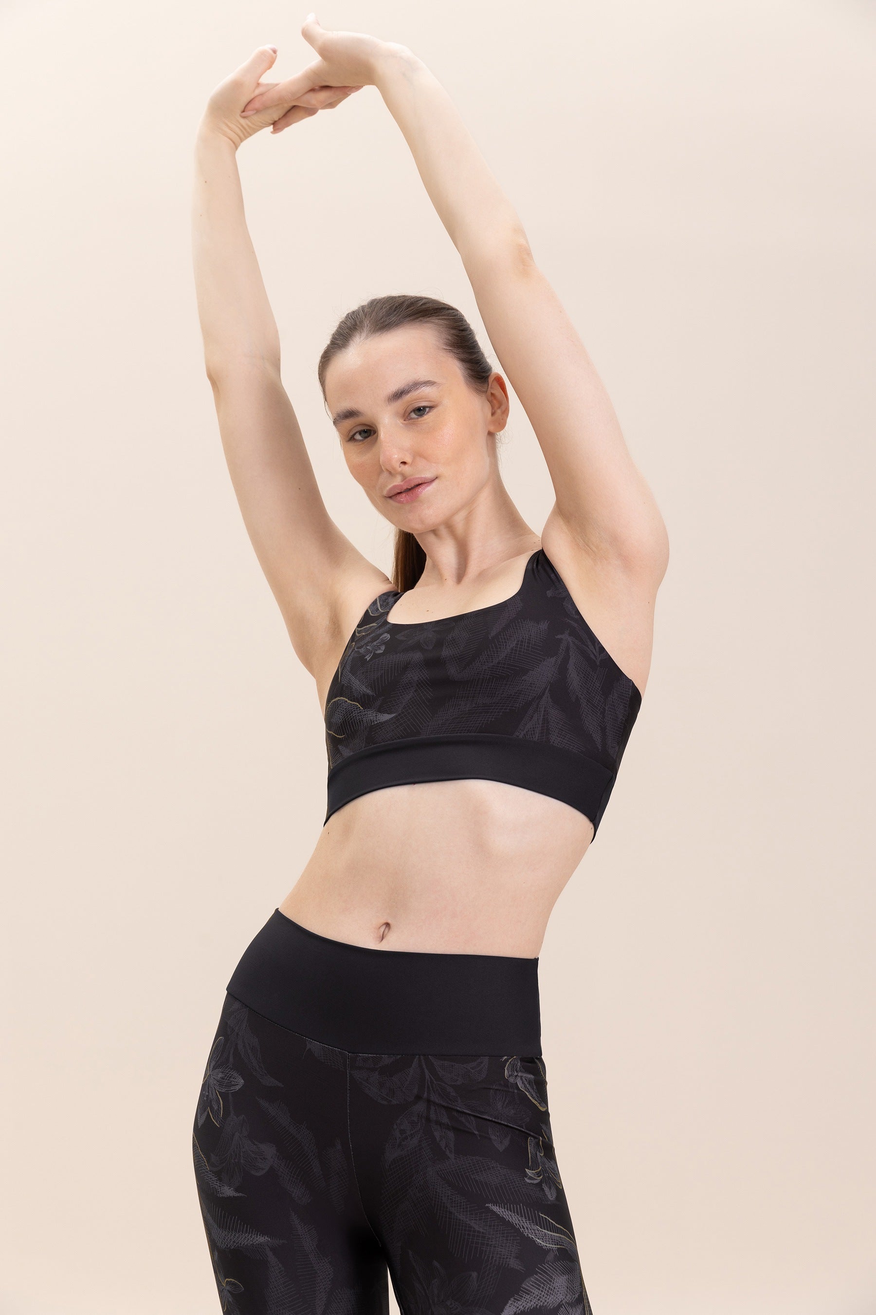 High-Performance Jungle Dark Sports Bra for Women - Moisture-Wicking & Supportive Workout Top for Running, Yoga & Gym