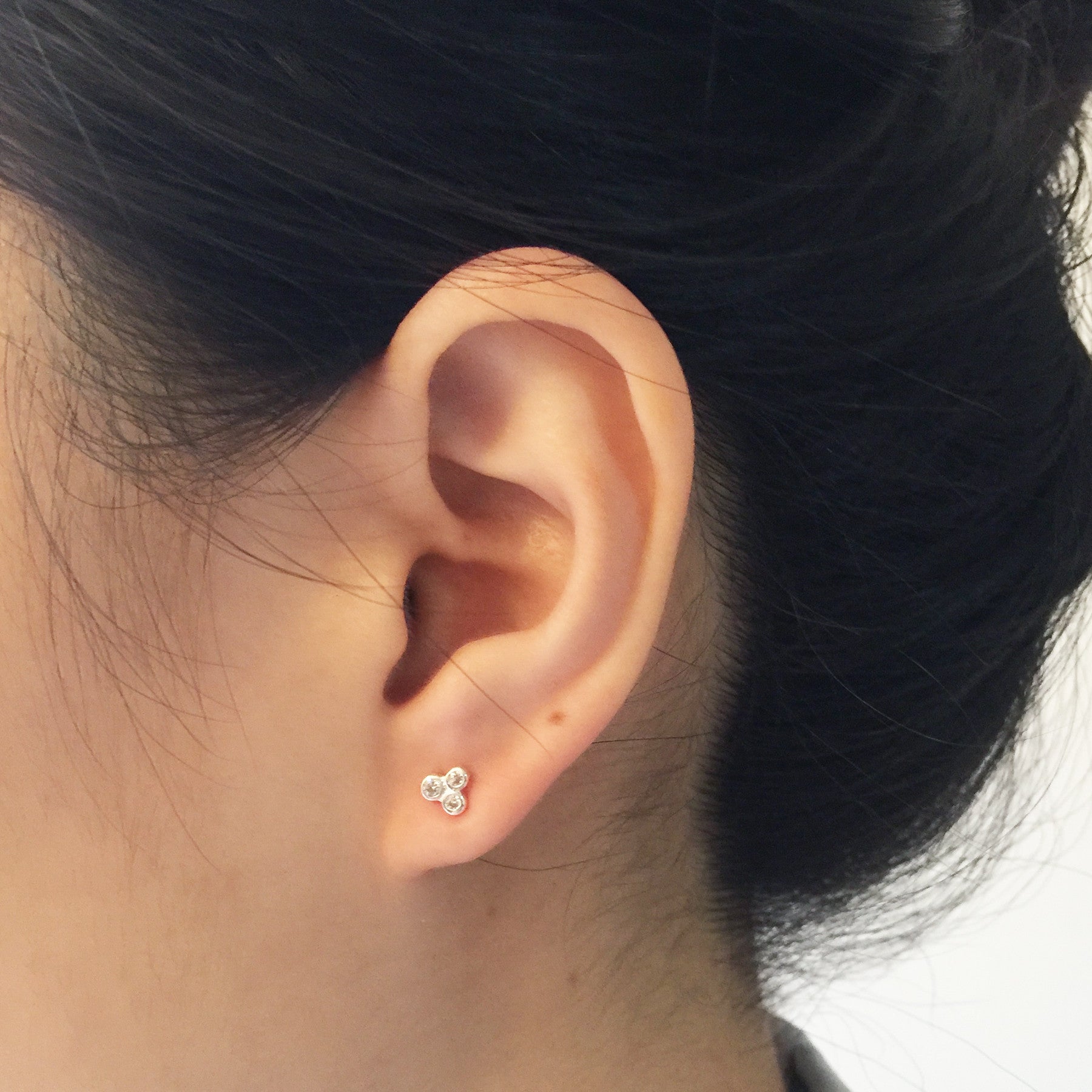 Three Stone Stud Earrings for Women - Elegant Cubic Zirconia Studs for Daily Wear, Gift Giving & Special Occasions