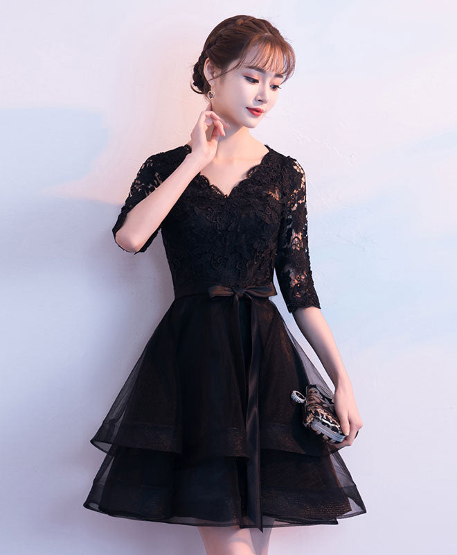 Elegant Black V-Neck Lace Tulle Short Prom Dress for Homecoming, Party & Special Occasions - Perfect for Dances, Weddings & Formal Events