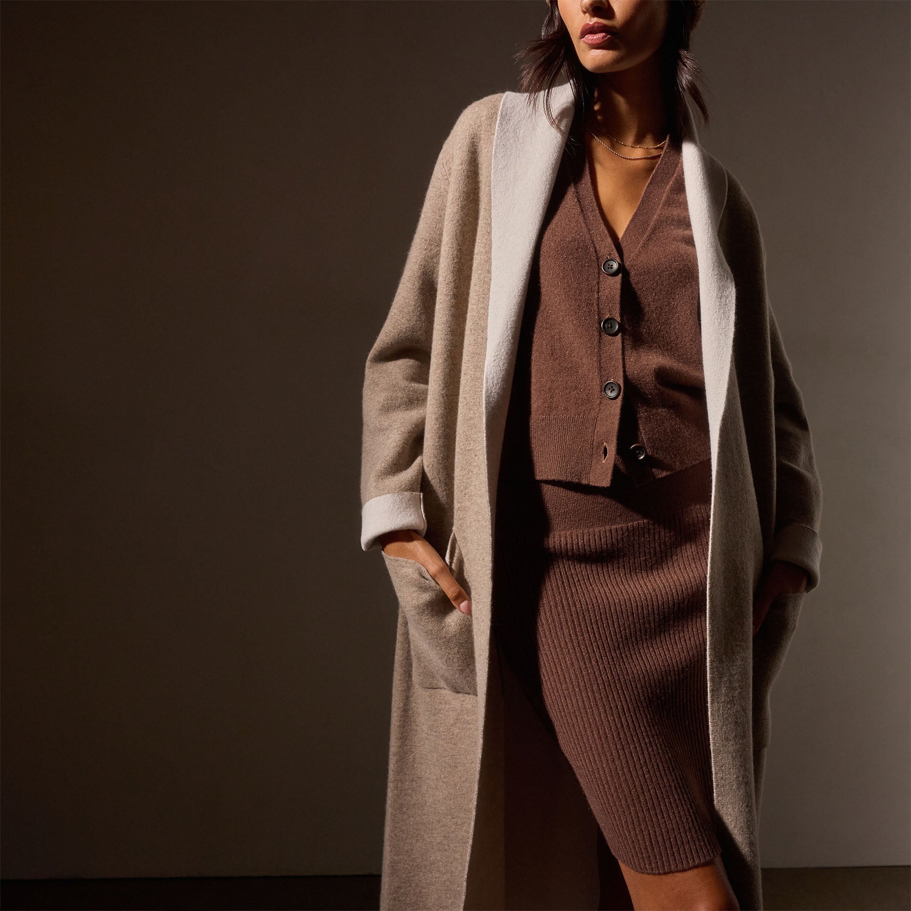 Luxury Cashmere Ribbed Skirt for Women - Soft Winter Knit Pencil Skirt - Elegant Office & Party Wear - Perfect for Work, Dating & Special Occasions