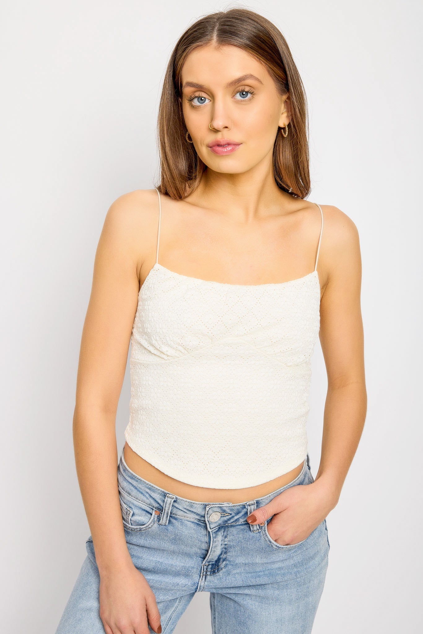 Daisy Diamond Lace Cami Top - Women's Elegant Lace Camisole with Adjustable Straps & Floral Design for Casual Wear, Date Night & Layering