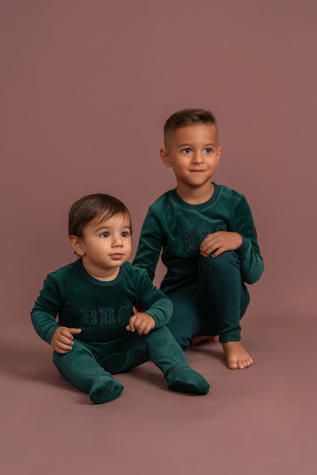Bro Applique Onesie - Cute Baby Bodysuit for Boys & Girls | Soft Cotton Infant Romper for Newborns & Toddlers - Perfect for Family Photos, Playdates & Everyday Wear