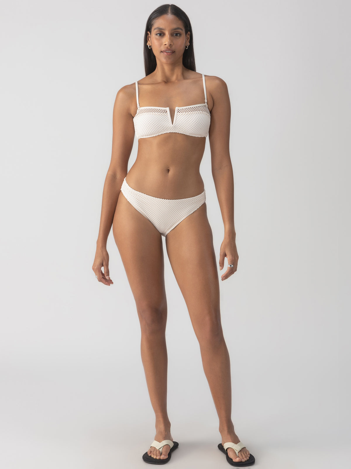 White Sand Sea Crochet Hipster Bikini Bottom - Stylish Swimwear for Beach Vacations & Pool Parties