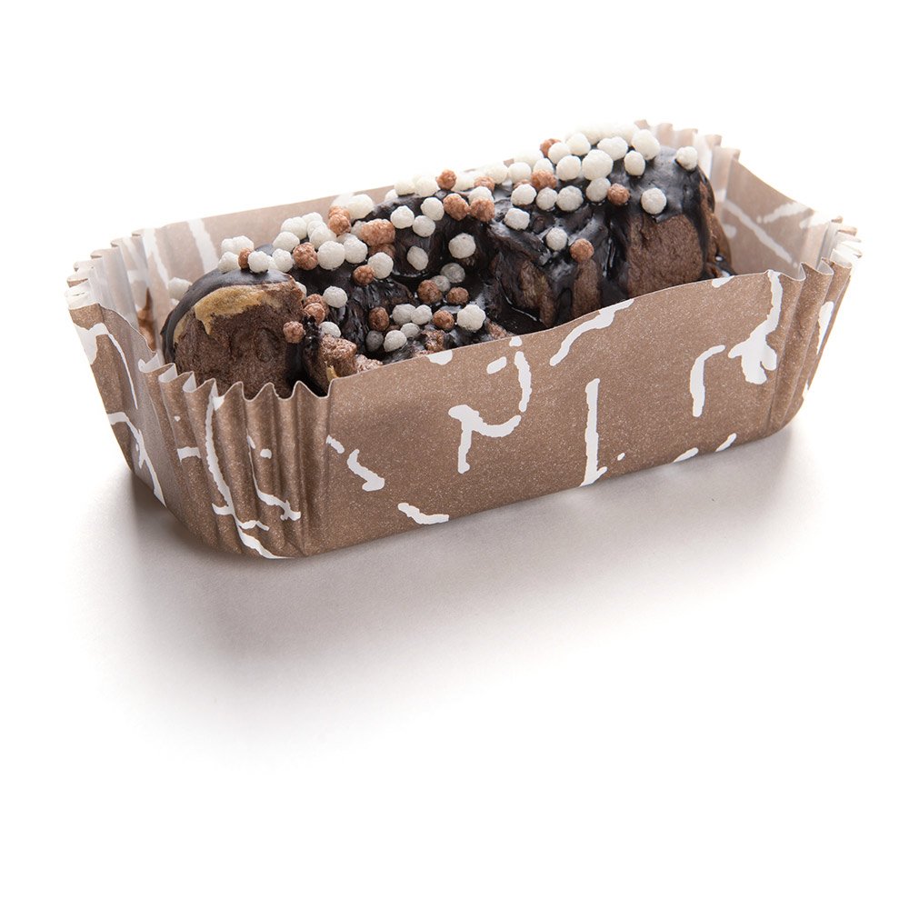 Restaurantware Panificio 4.5oz Baking Cups - 200 Count Ridged Cupcake Liners | Oven-Safe & Freezer-Friendly Brown & White Paper Muffin Wrappers | Perfect for Weddings, Baby Showers & Chocolate Desserts | Disposable & Eco-Friendly