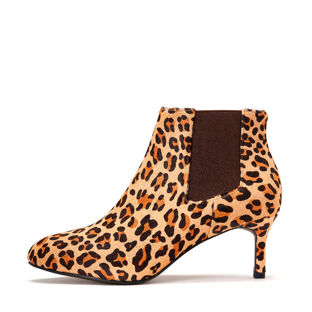 Women's Fashion Ankle Boots with Animal Print - Stylish & Comfortable for Fall, Winter, and Casual Outfits