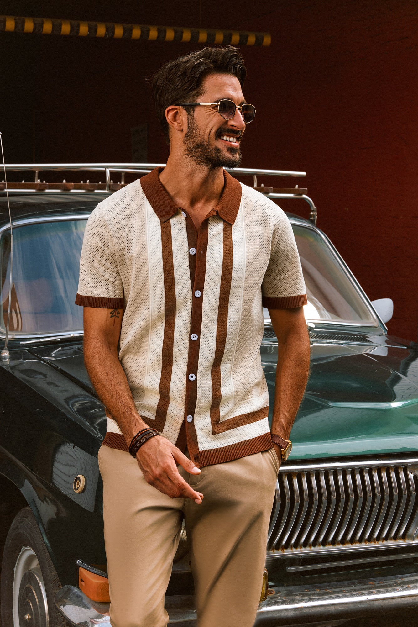 Men's Contrast Color Short Sleeve Cardigan with Lapel Collar - Lightweight Button Up Sweater for Casual Wear & Office Outfits