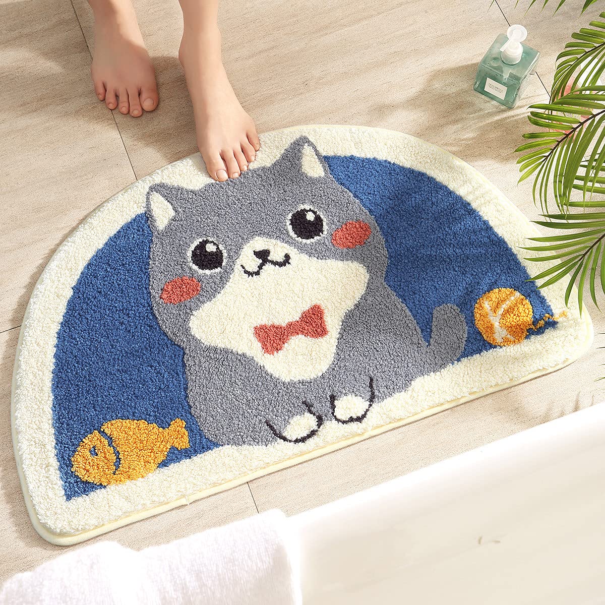 Adorable Cat Bathroom Rug 17.5x29.5 Inch - Soft Plush Microfiber Shower Mat, Non-Slip Absorbent Floor Carpet for Bathroom, Entryway, Kids Bedroom - Easy Care Machine Washable Cartoon Animal Decor