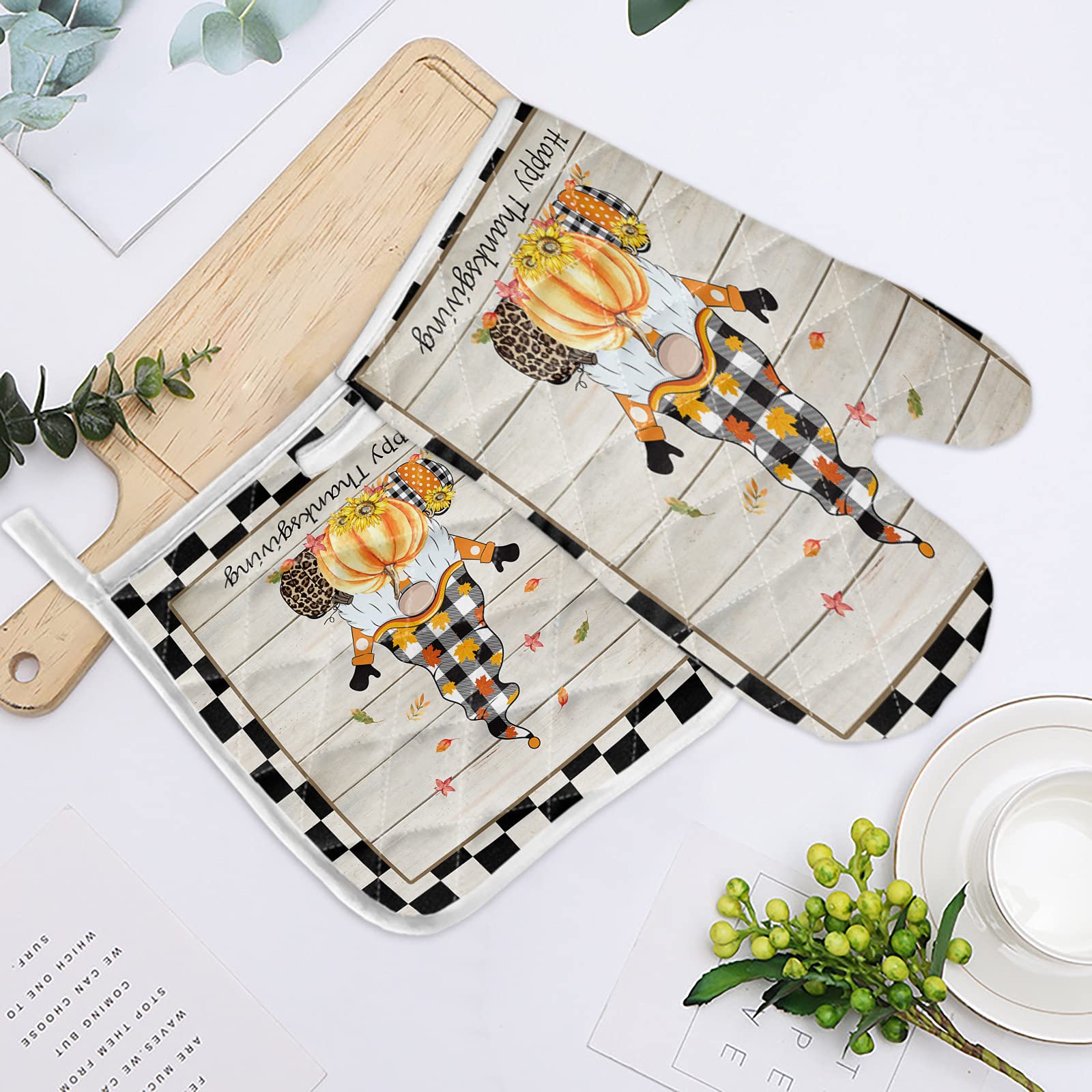Heat Resistant Oven Mitts and Pot Holders Set - 6.5