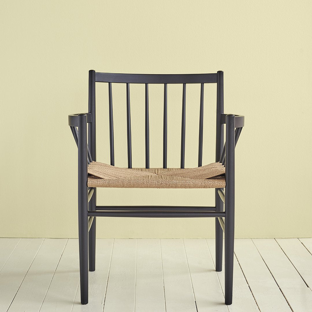 J82 Lounge Chair - Modern Comfortable Recliner for Living Room, Bedroom & Office - Perfect for Relaxing, Reading & Napping