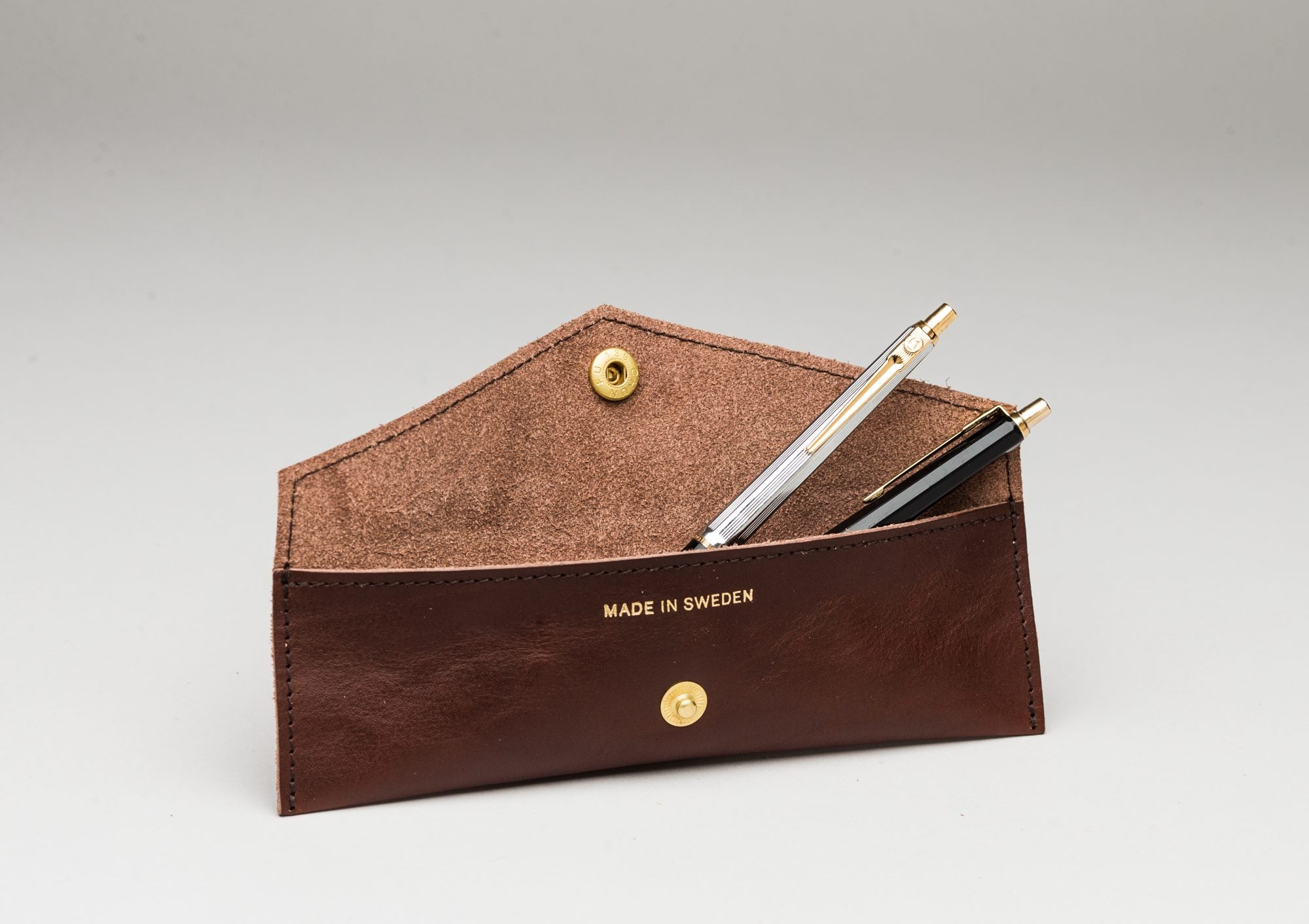 Premium PU Leather Pencil Case - Elegant Brown Design for School, Office & Travel - Perfect for Organizing Pens, Pencils & Stationery