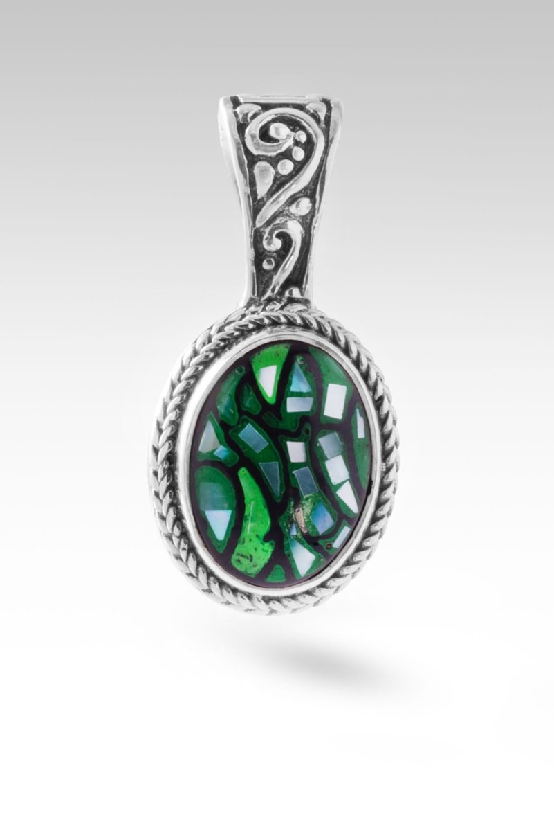 Everlasting Presence Pendant™ - Green Leaf Mother of Pearl Mosaic Necklace for Women | Elegant Jewelry Gift for Mom, Wife, or Loved Ones | Perfect for Weddings, Anniversaries, and Special Occasions