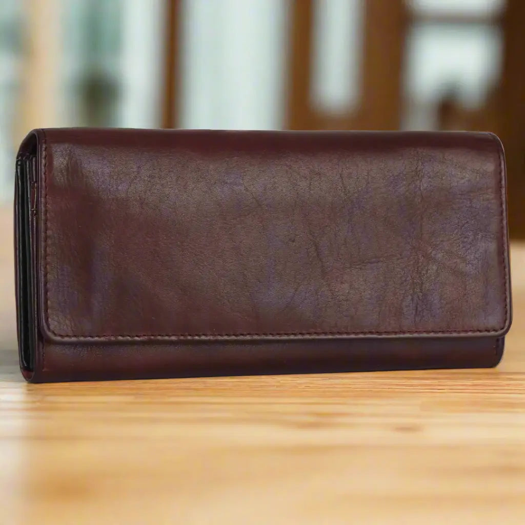 MET Women's Two Tone Leather Clutch Wallet - Stylish Crossbody Purse for Evening Parties & Date Nights