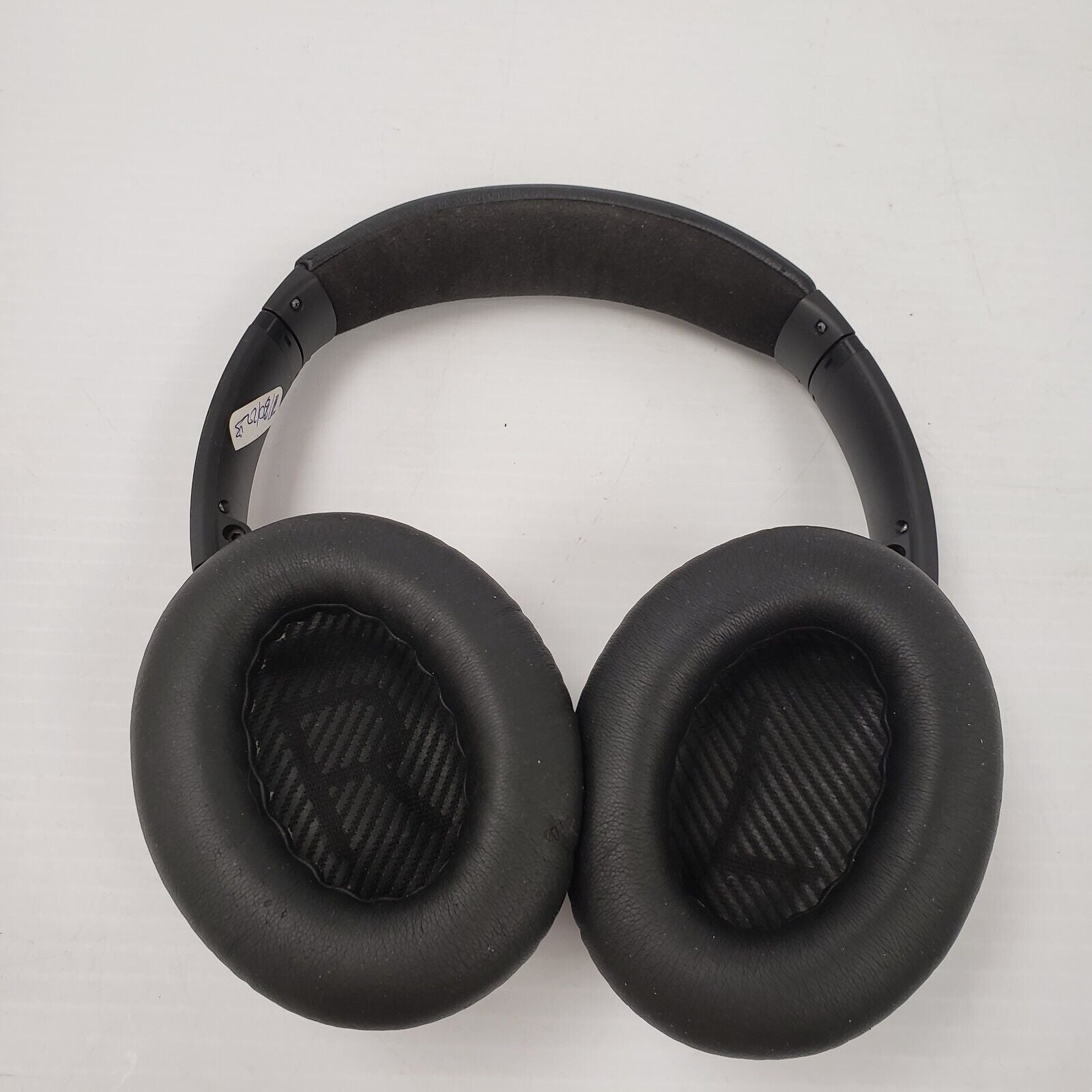Bose 425948 Wireless Bluetooth Headphones with Noise Cancelling - Perfect for Travel, Work, and Gym Use