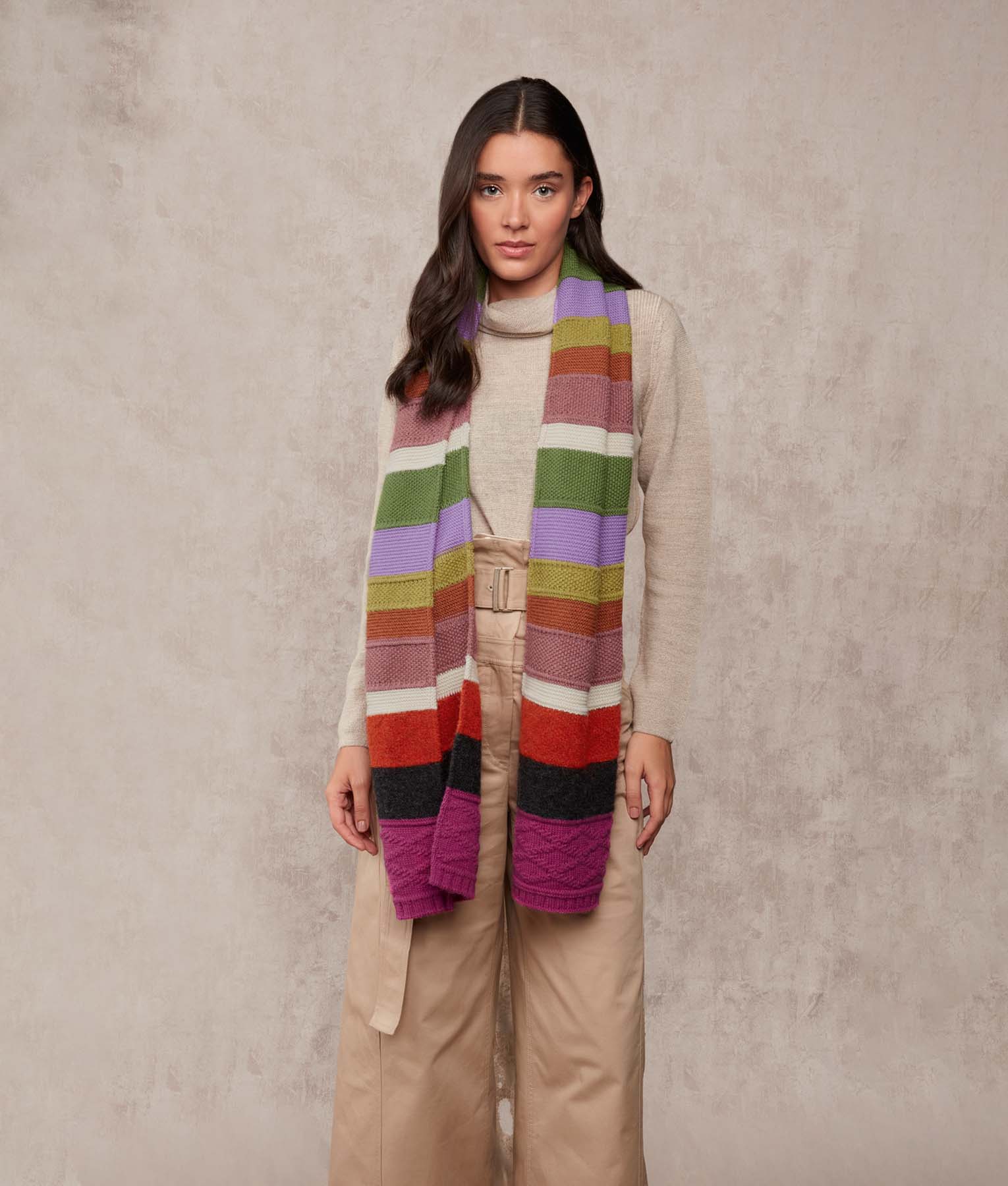 Stylish Striped Scarf for Women & Men - Soft Winter Fashion Accessory - Perfect for Cold Weather, Outfits & Gift Giving
