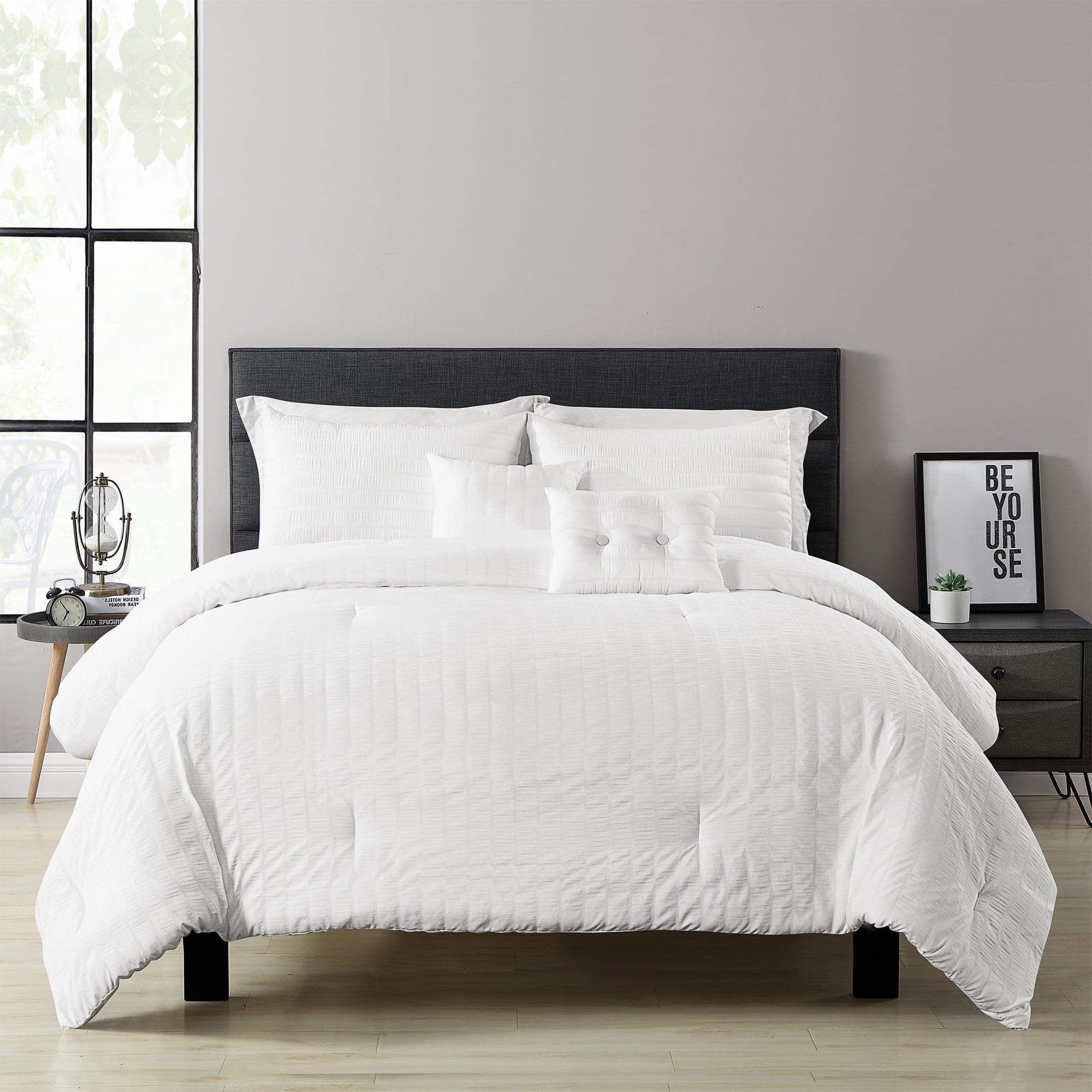 Farmhouse Seersucker 5-Piece Comforter Set - Queen Size, Soft & Breathable Bedding Set with Pillow Shams - Perfect for Cozy Bedroom Decor & Guest Room Essentials