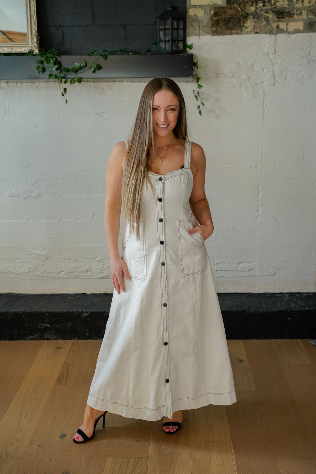 Stylish Ashton Dress for Women - Elegant & Comfortable Casual Wear - Perfect for Parties, Dates & Everyday Outfits