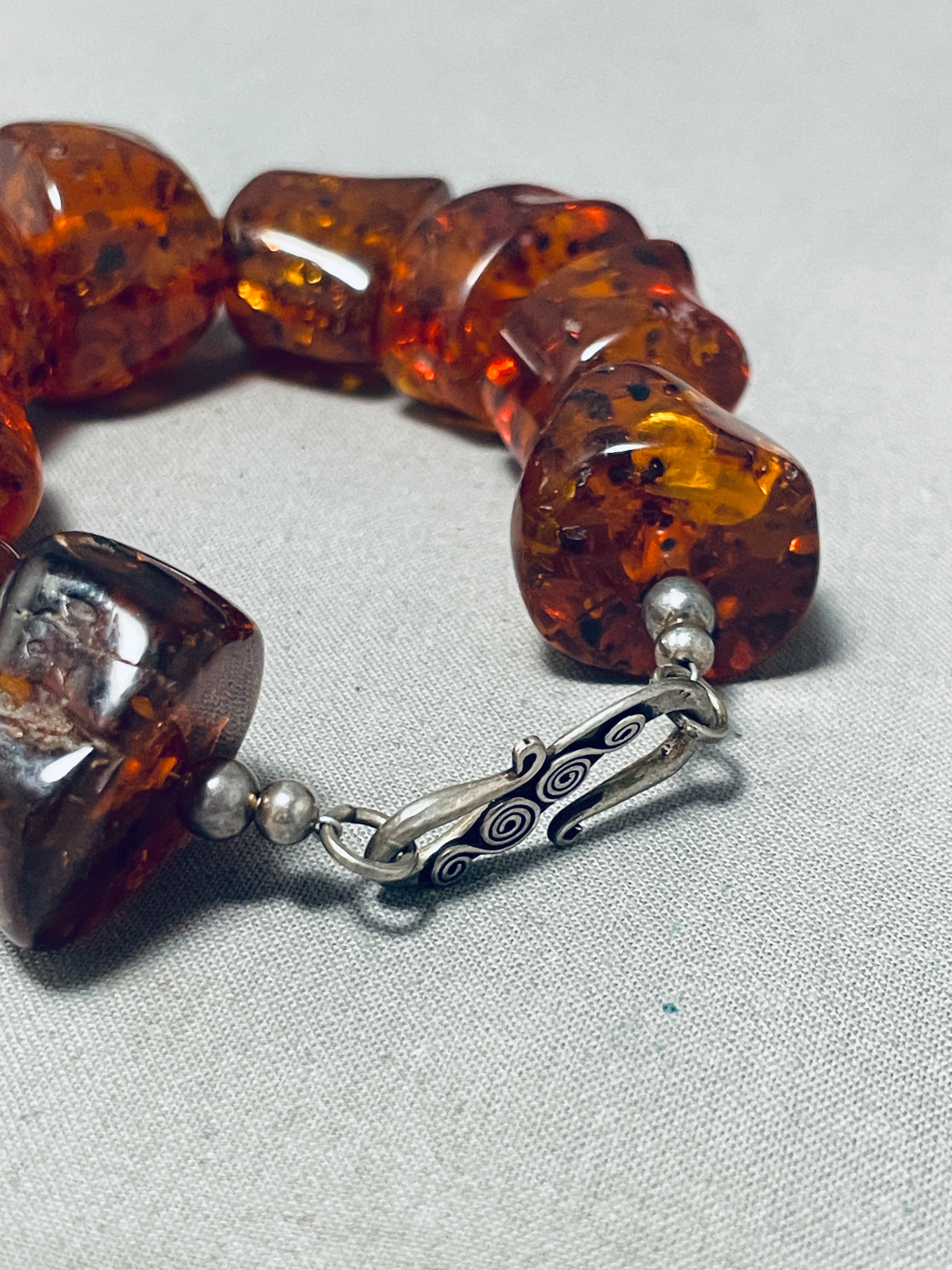 Vintage Santo Domingo Baltic Amber Sterling Silver Bracelet - Natural Ancient Tree Sap Jewelry for Women, Handmade Healing Crystal Bracelet - Perfect for Meditation, Yoga & Spiritual Gifts