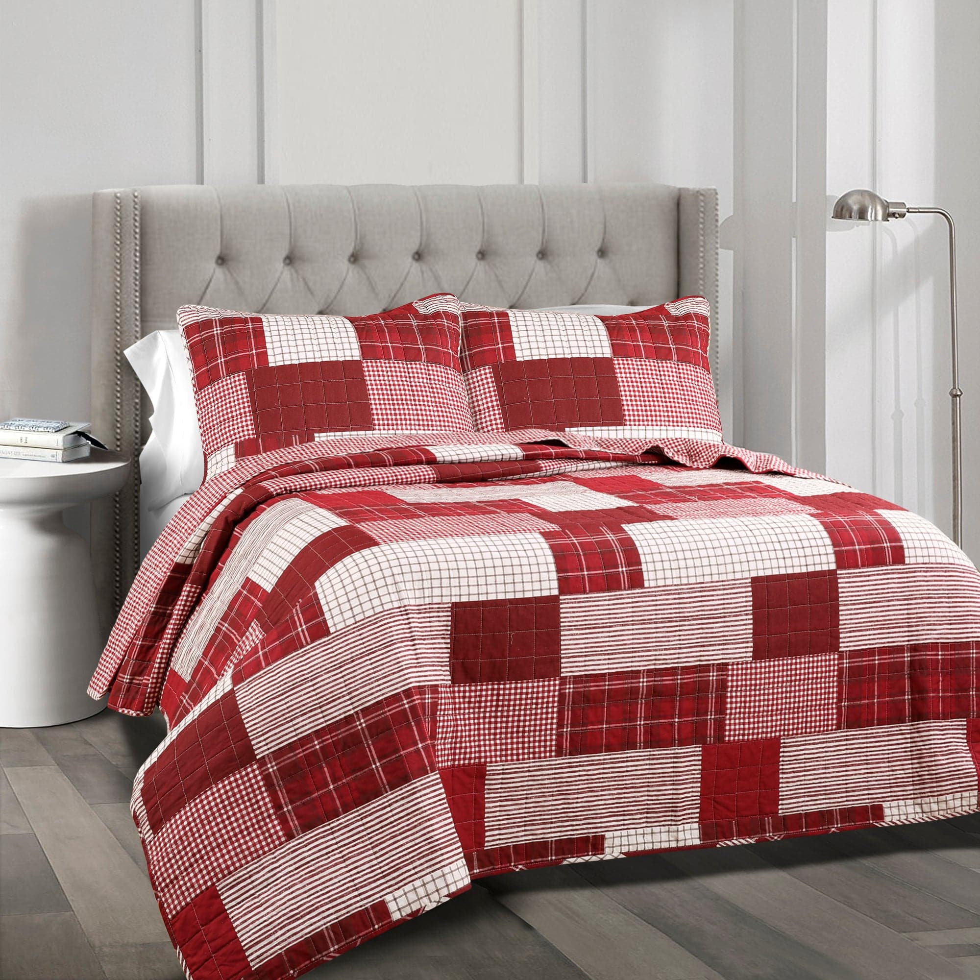 Greenville 3-Piece Quilt Set - Queen Size Bedding with Matching Pillow Shams - Perfect for Cozy Bedrooms & Guest Rooms