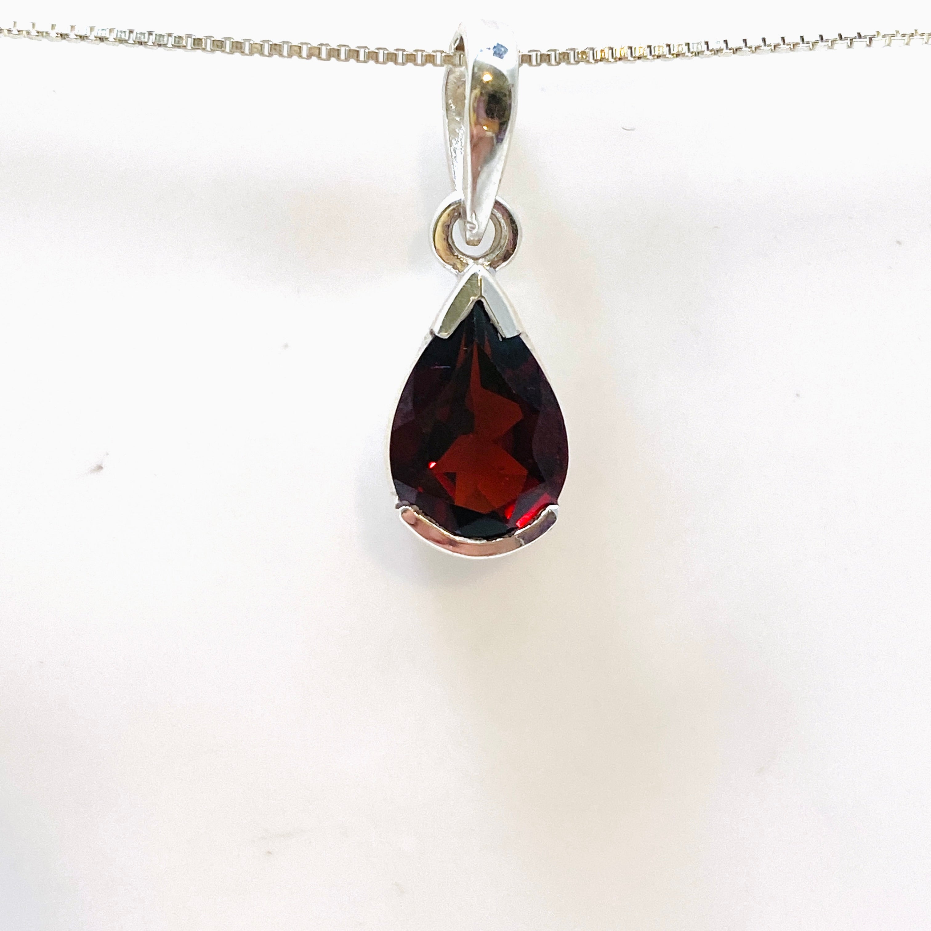 Garnet Teardrop Faceted Pendant Necklace PPGJ939 - Elegant Jewelry Gift for Women, Perfect for Weddings, Parties & Special Occasions