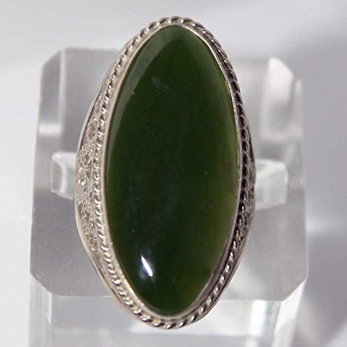 Exquisite Green Jade Filigree Ring - Handcrafted Siberian Nephrite Jewelry for Women - Perfect for Weddings, Parties & Special Occasions