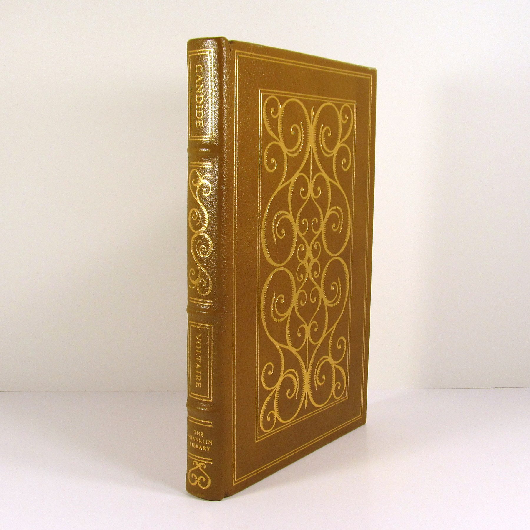 Candide: Or, Optimism - One of the 100 Greatest Books of All Time | Classic Literature for Book Lovers & Collectors | Perfect for Reading, Gifting & Home Library Displays