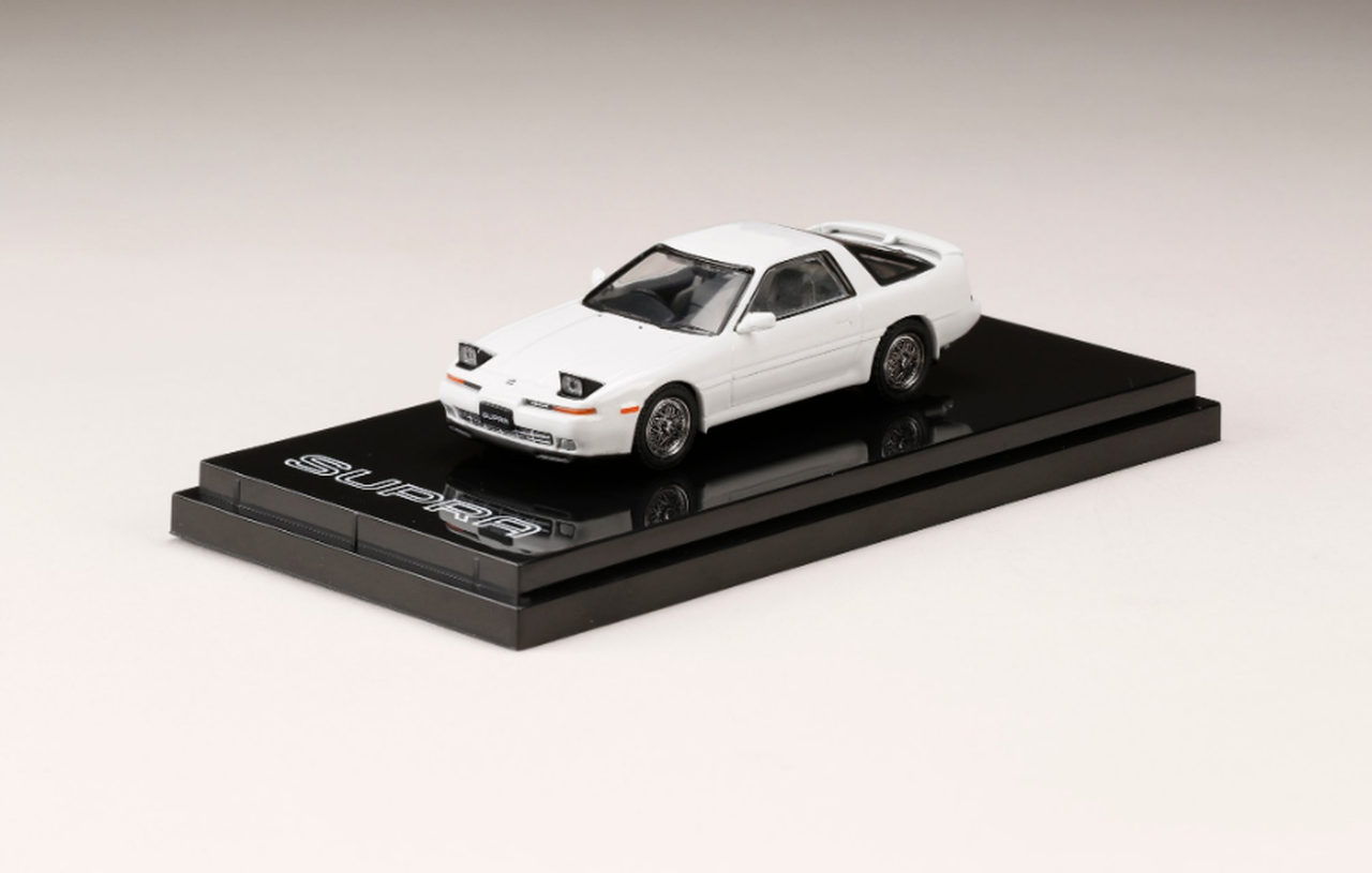 1:64 Scale Toyota Supra (A70) 2.5GT Twin Turbo Diecast Model Car - Super White IV Customized Version - Perfect for Collectors, Display & Japanese Car Enthusiasts