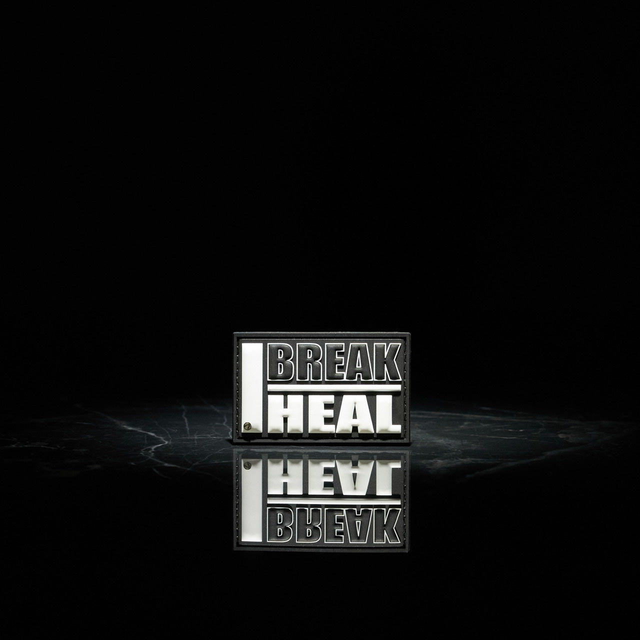 I BREAK I HEAL Velcro Patch - Iron On Sew On Hook and Loop Badge for Jackets, Hats, Bags - Perfect for DIY Customization, Motorcycle Gear, Military Uniforms & Tactical Accessories