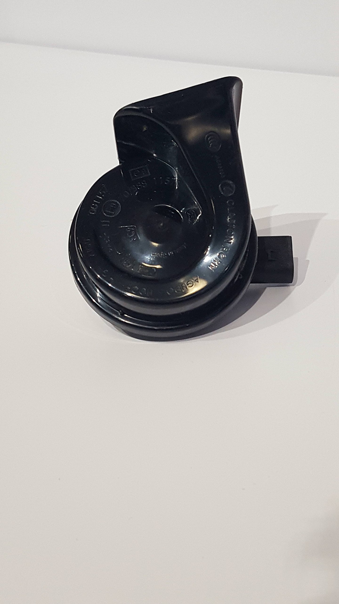 Genuine OEM Volkswagen 5C0951223C Horn Replacement - High-Quality Car Horn for VW Models | Perfect for Road Safety & Vehicle Upgrades
