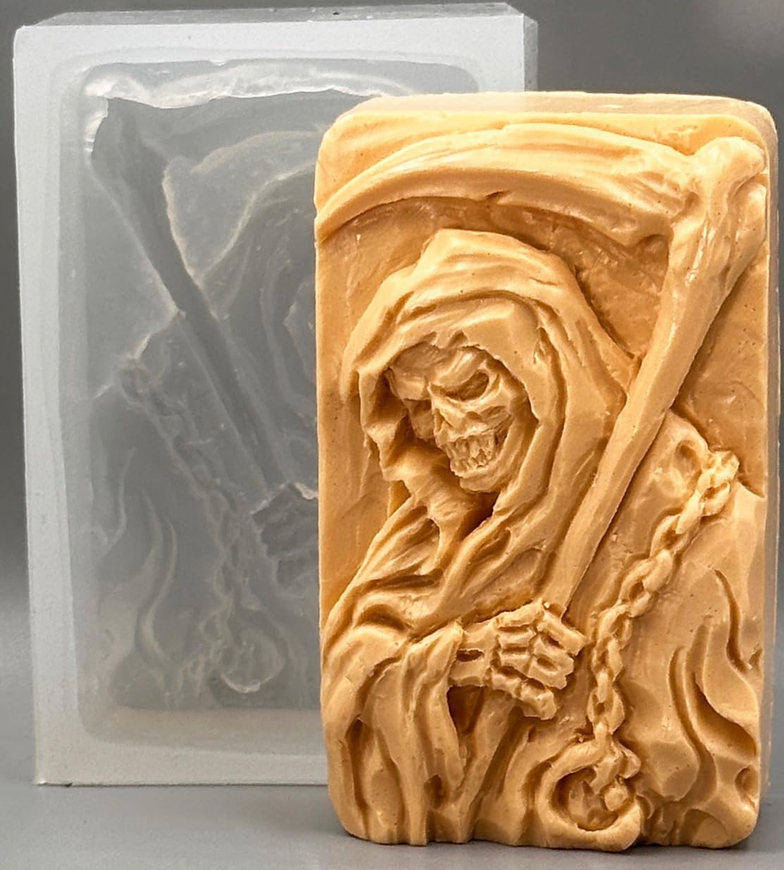 Grim Reaper Silicone Mold for DIY Soap Making, Candle Crafting & Resin Art - Perfect for Halloween Decorations, Cosplay Props & Spooky Party Favors