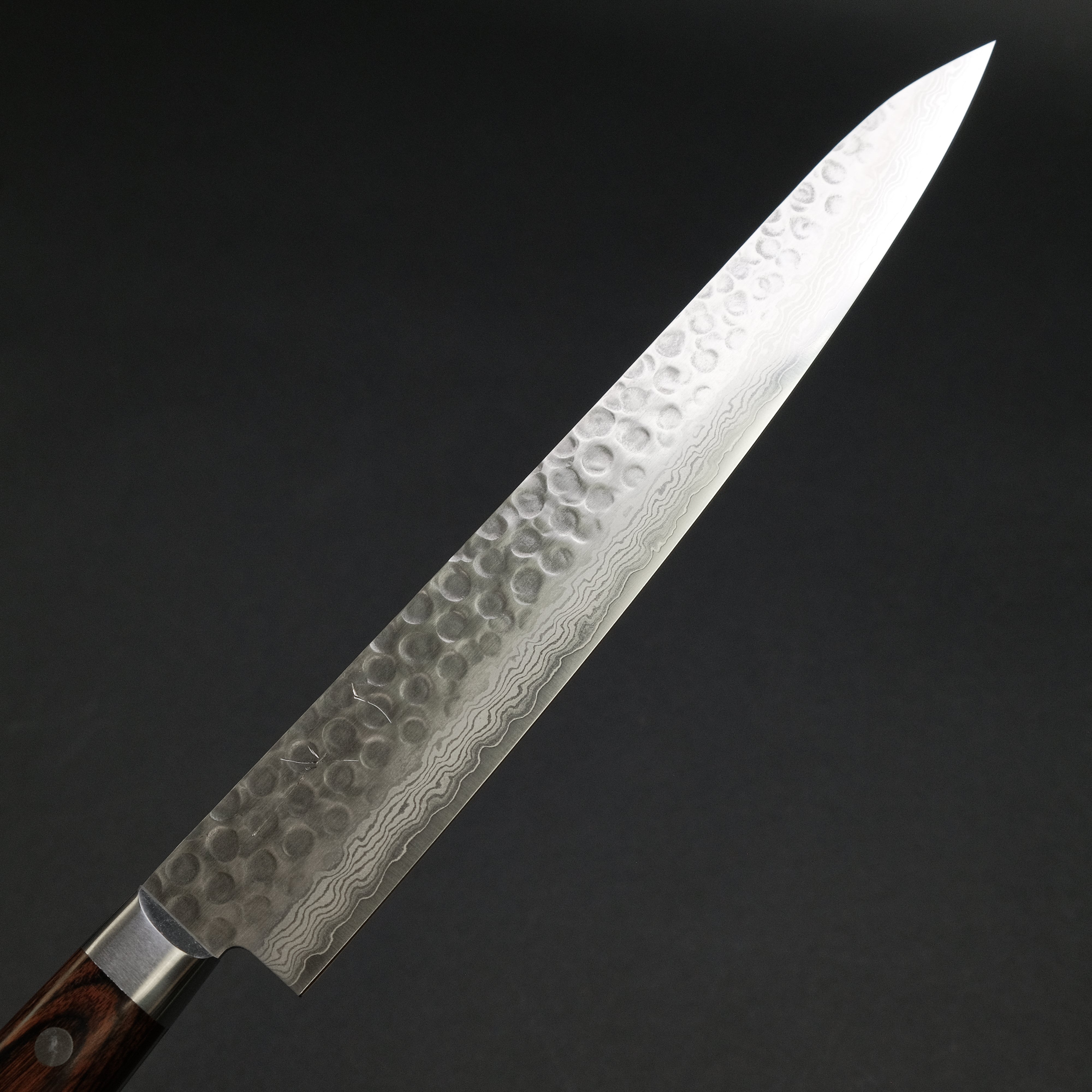 Hitohira HG Tsuchime Damascus Sujihiki 240mm Japanese Chef Knife - Hand-Forged Carbon Steel Blade with Imitation Mahogany Handle - Perfect for Slicing Sashimi, Roasts & Delicate Proteins