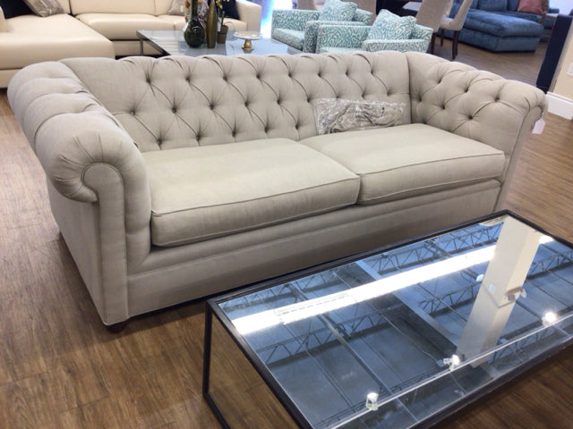 PB 98 Roll Arm Chesterfield Upholstered Sofa - Classic Leather Living Room Couch for Elegant Home & Office Decor