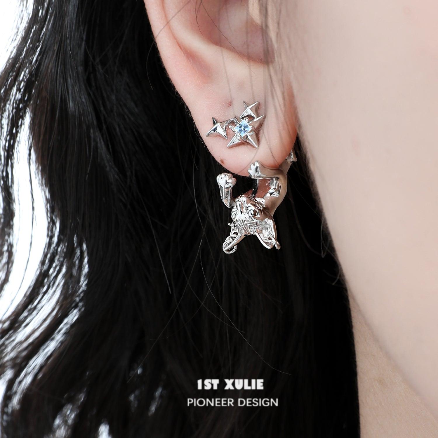 S925 Sterling Silver Cat Earrings - Elegant Cat Gaze Upside Down Design for Women | Perfect Gift for Cat Lovers, Birthday & Anniversary | Wear Daily, Office or Special Occasions