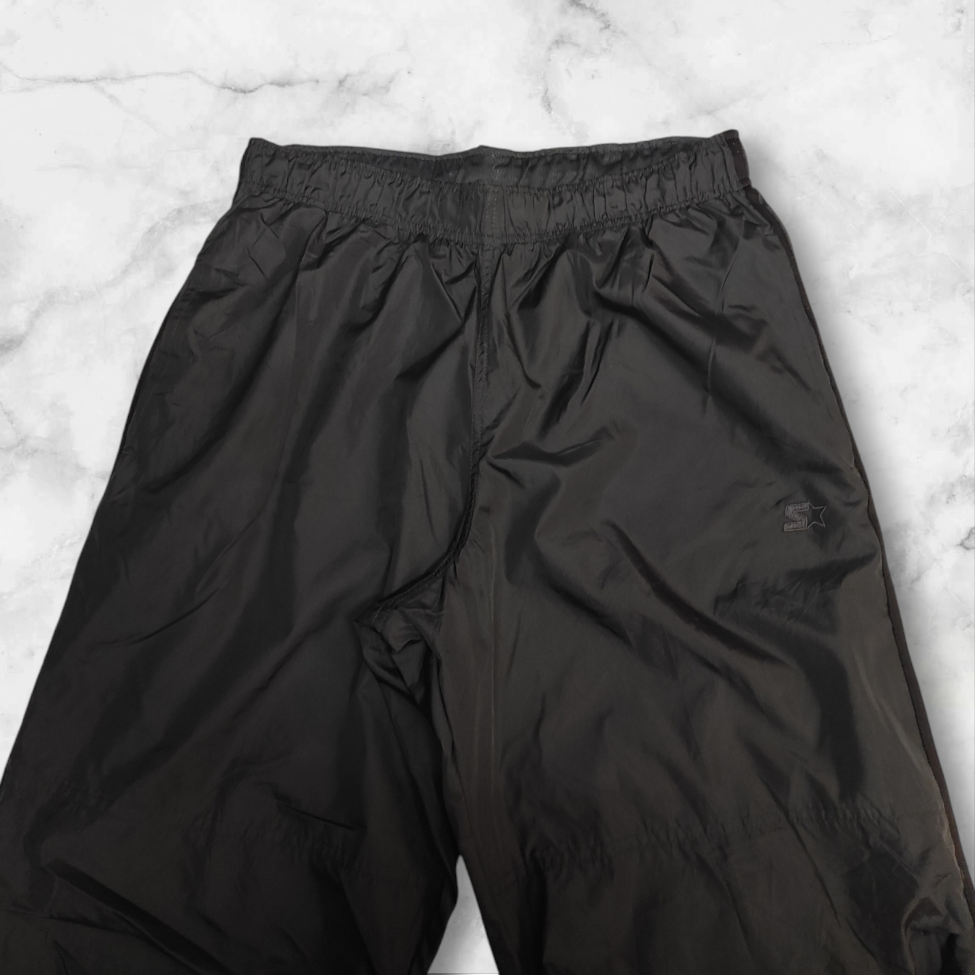 **Vintage Black Nylon Starter Trackpants M/L - Baggy Joggers with Water-Resistant Rain Jacket Fabric - Perfect for Casual Wear, Street Style & Gym Workouts**