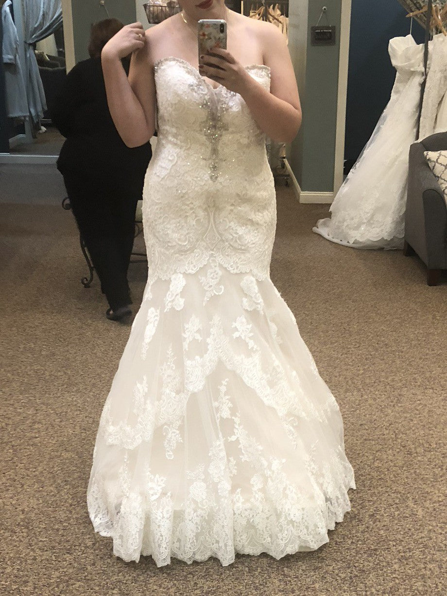 Allure Bridals 9376 Wedding Gown - Elegant Lace Bridal Dress for Bride, Perfect for Church Ceremony & Formal Reception